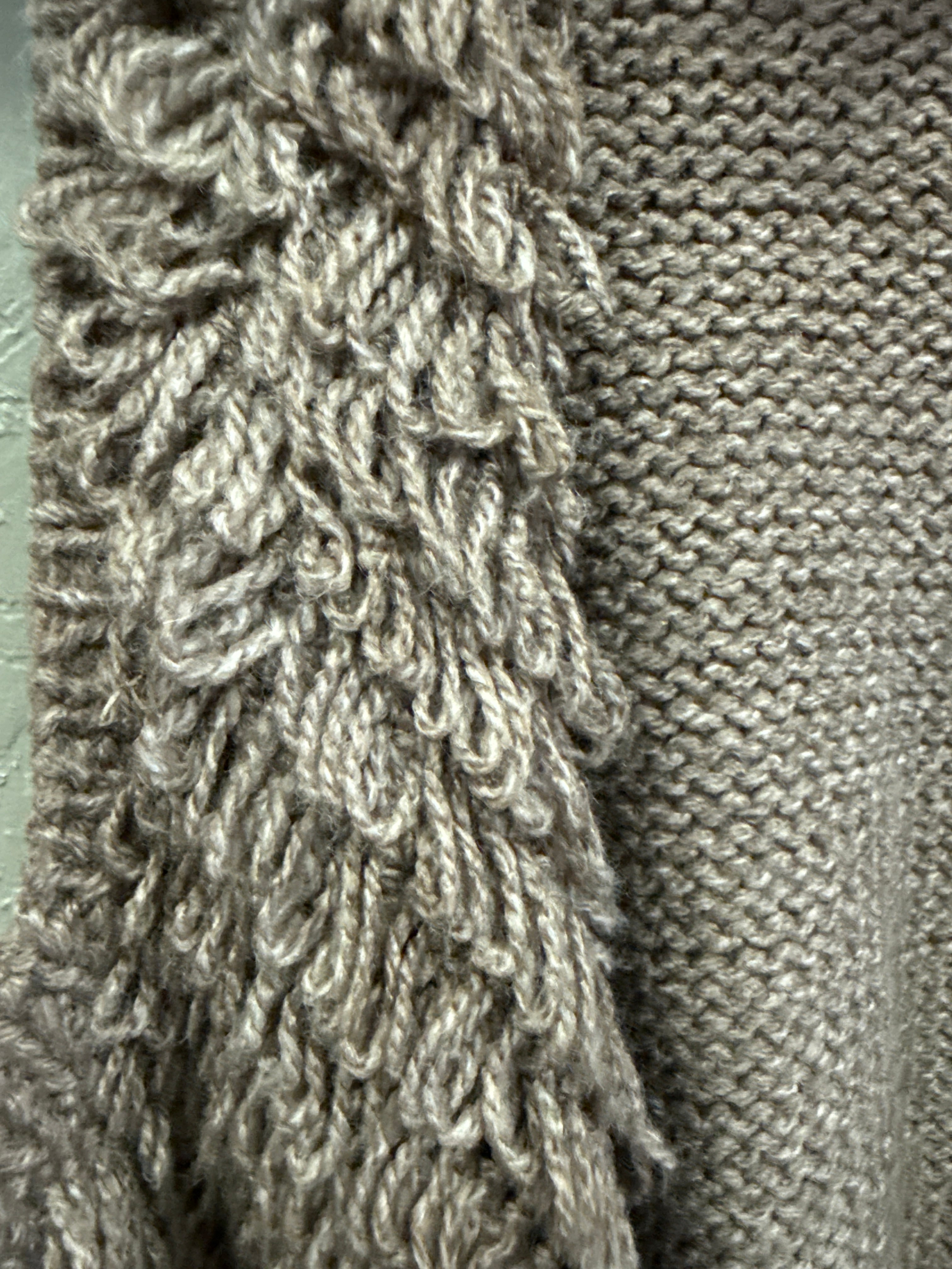 ROMEO & JULIET SWEATER VEST