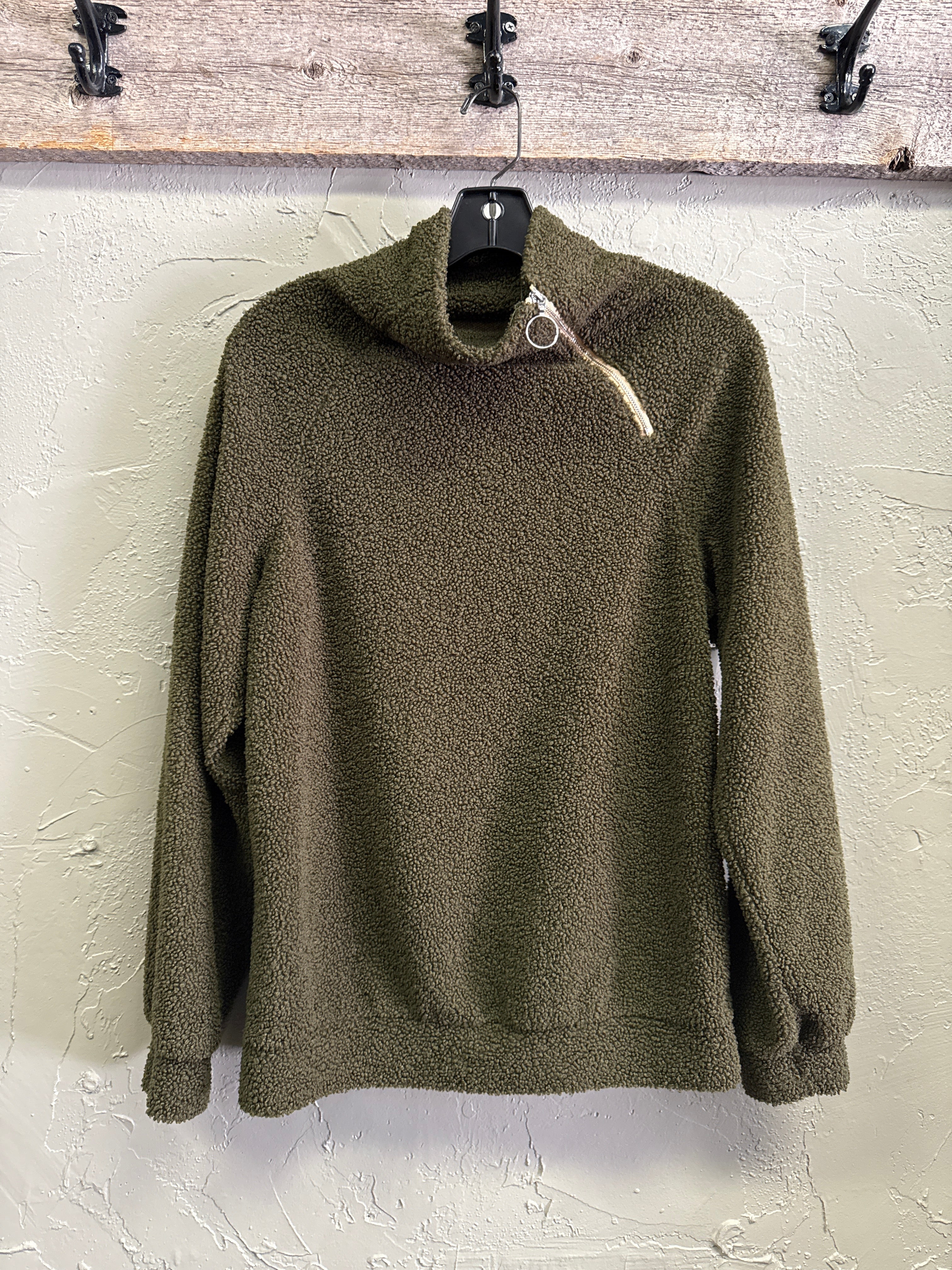 NWOT NECK ZIP PULLOVER