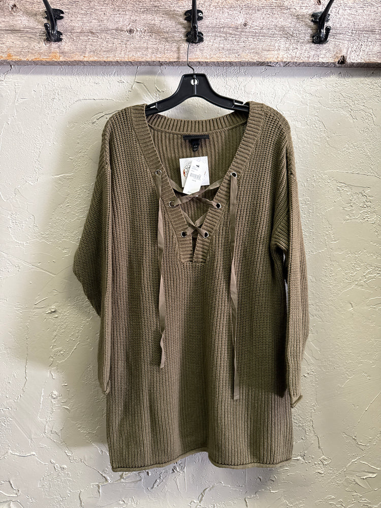 NWT LANE BRYANT LACE V SWEATER (org$60)