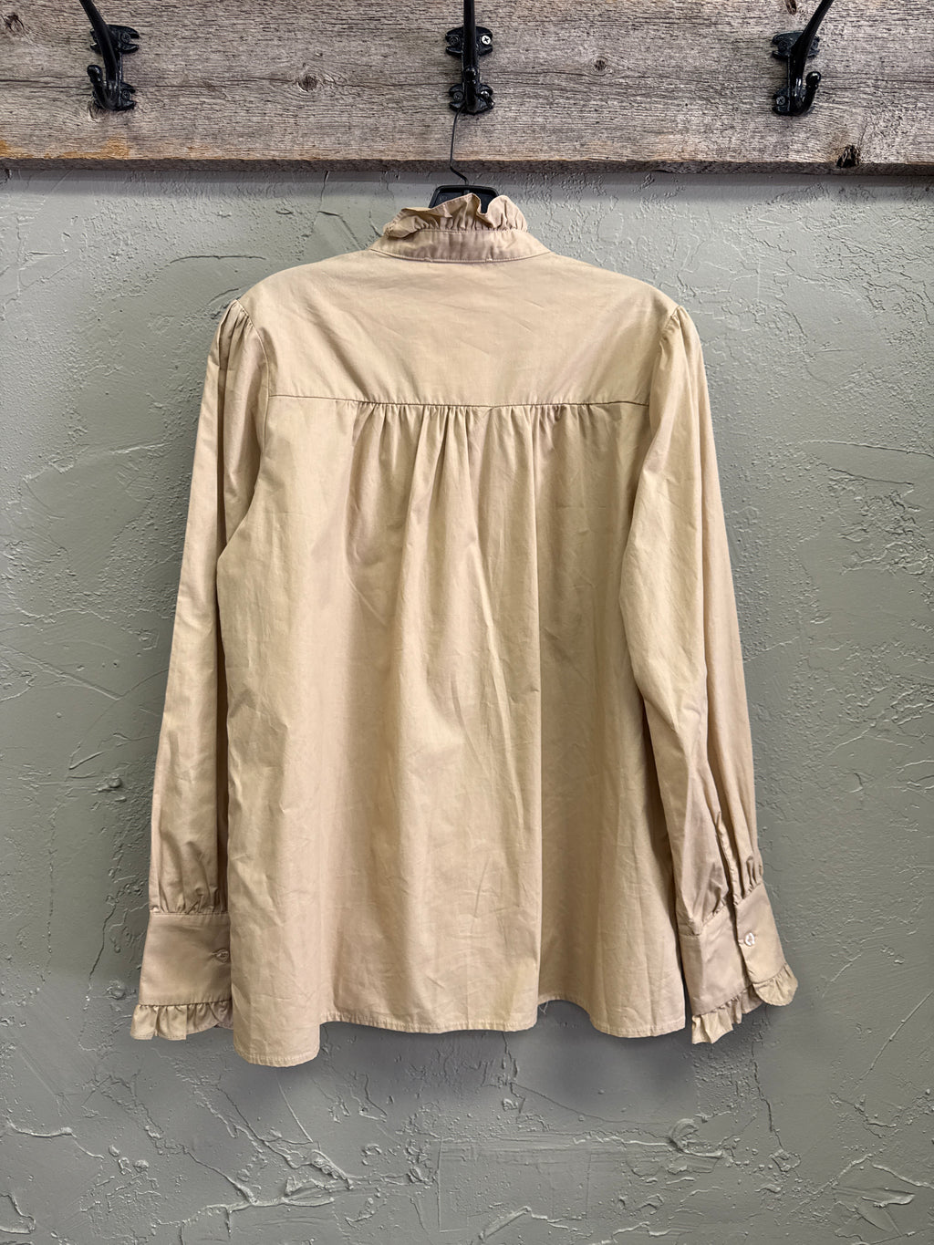 NWOT MAZIK RUFFLED COTTON TOP