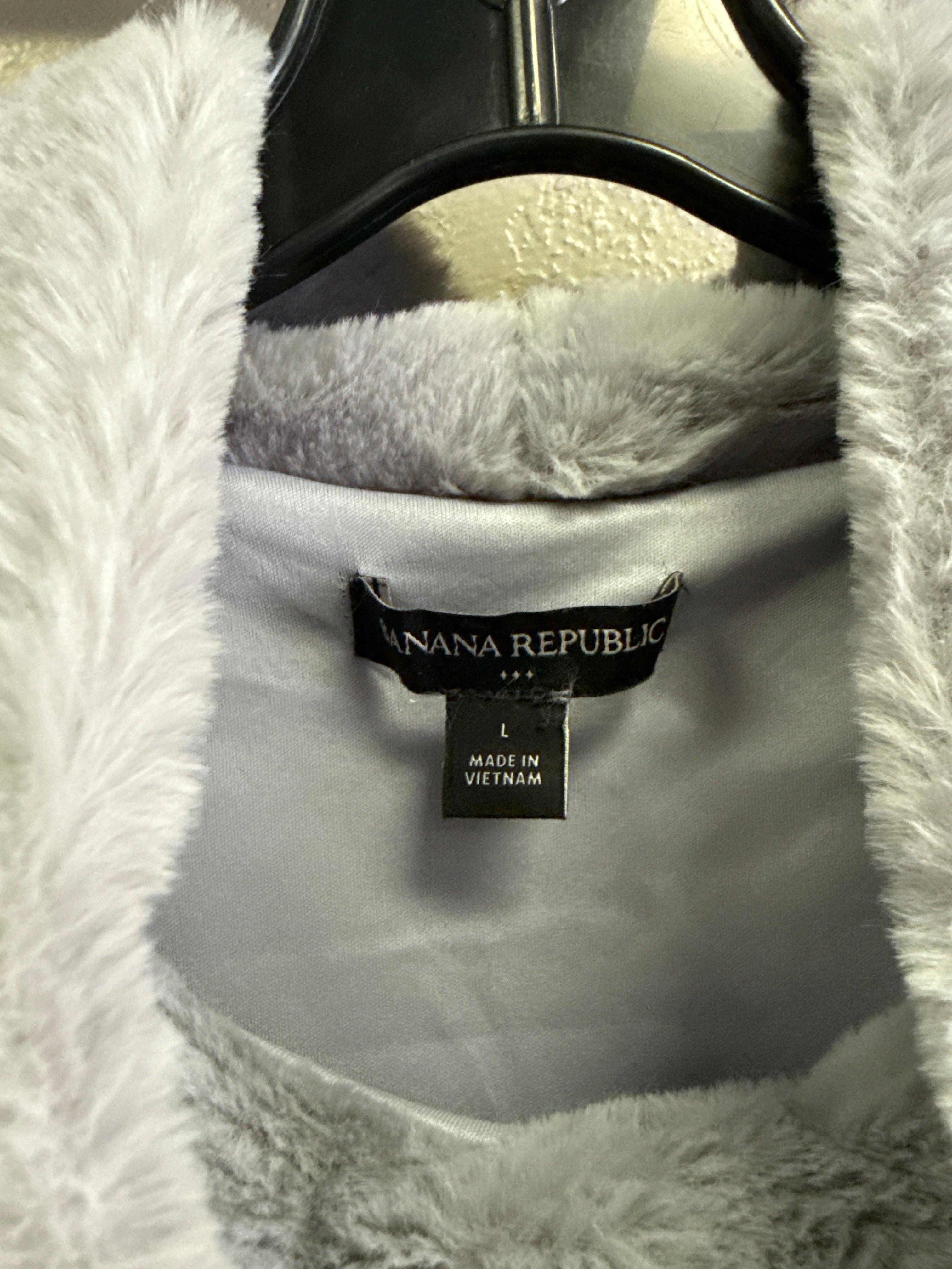 BANANA REPUBLIC FAUX FUR SWEATSHIRT