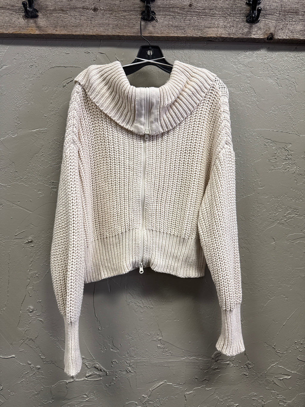 AERIE FULL ZIP CROP SWEATER