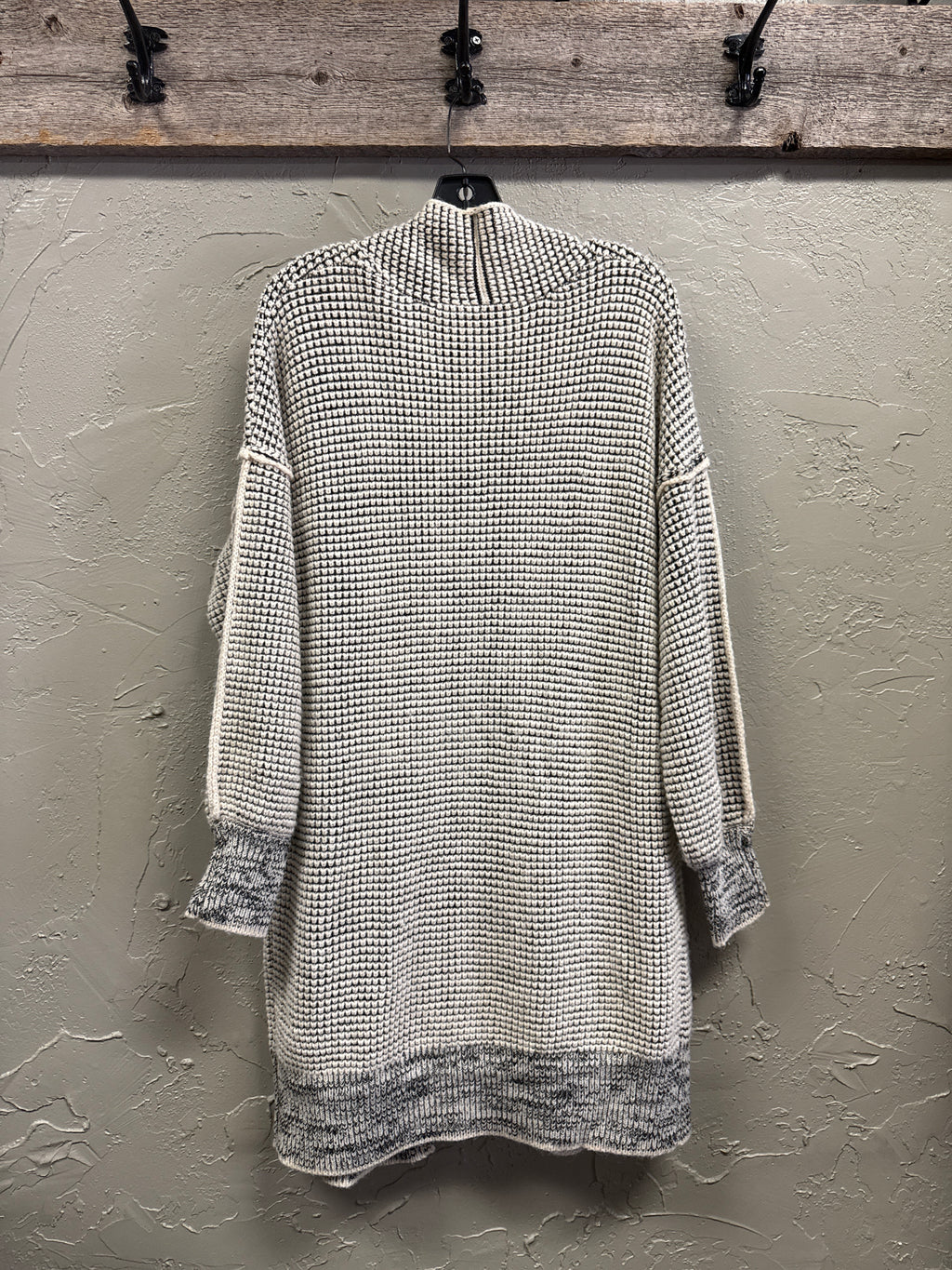 OPEN CARDIGAN SWEATER