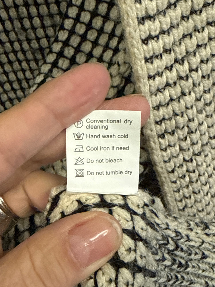 OPEN CARDIGAN SWEATER