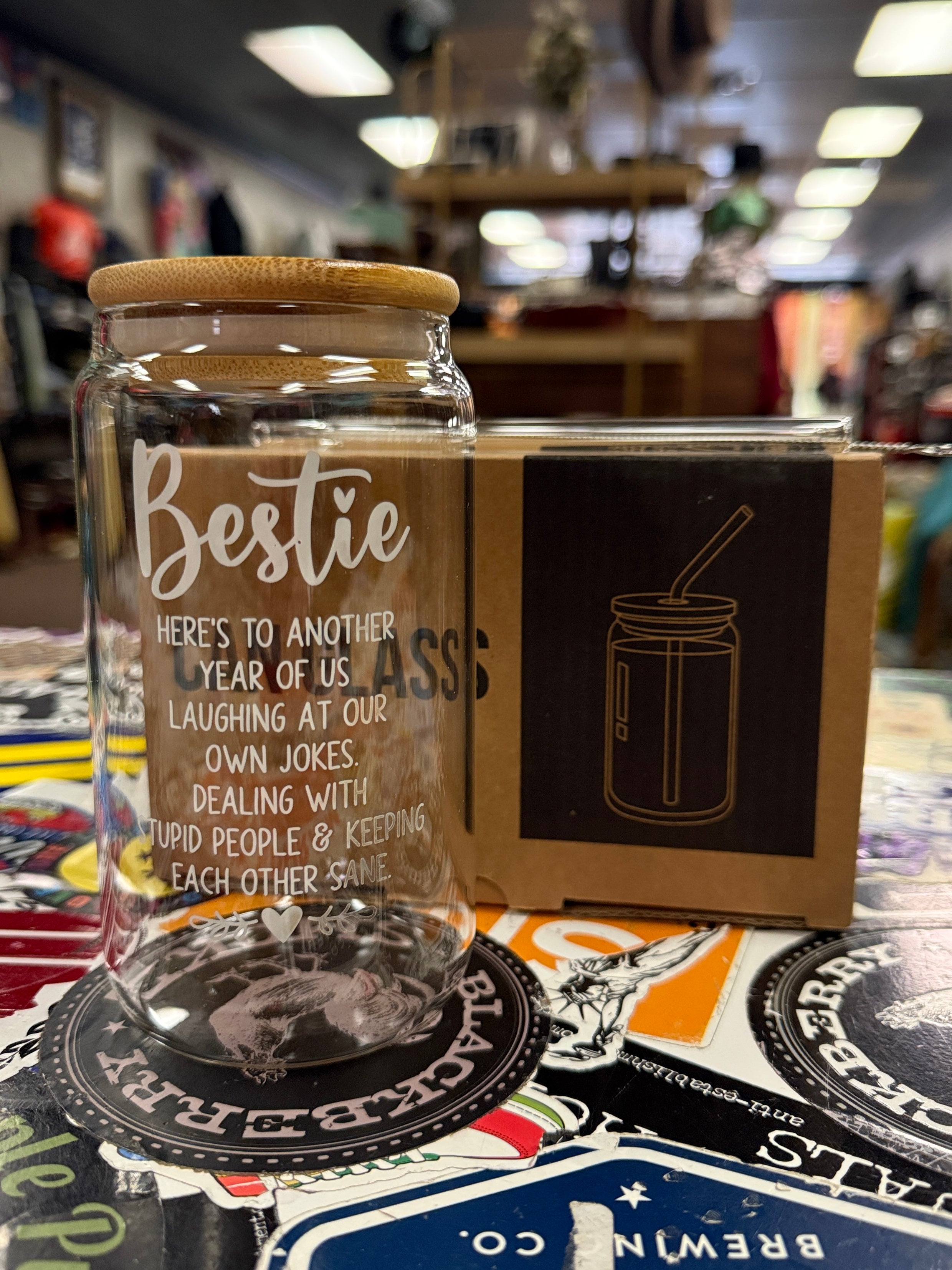 NIB CAN GLASS CUP w STRAWS