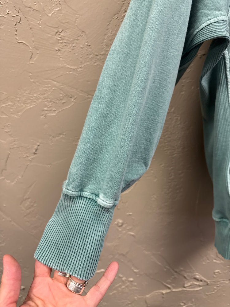 ZENANA CREWNECK SWEATSHIRT