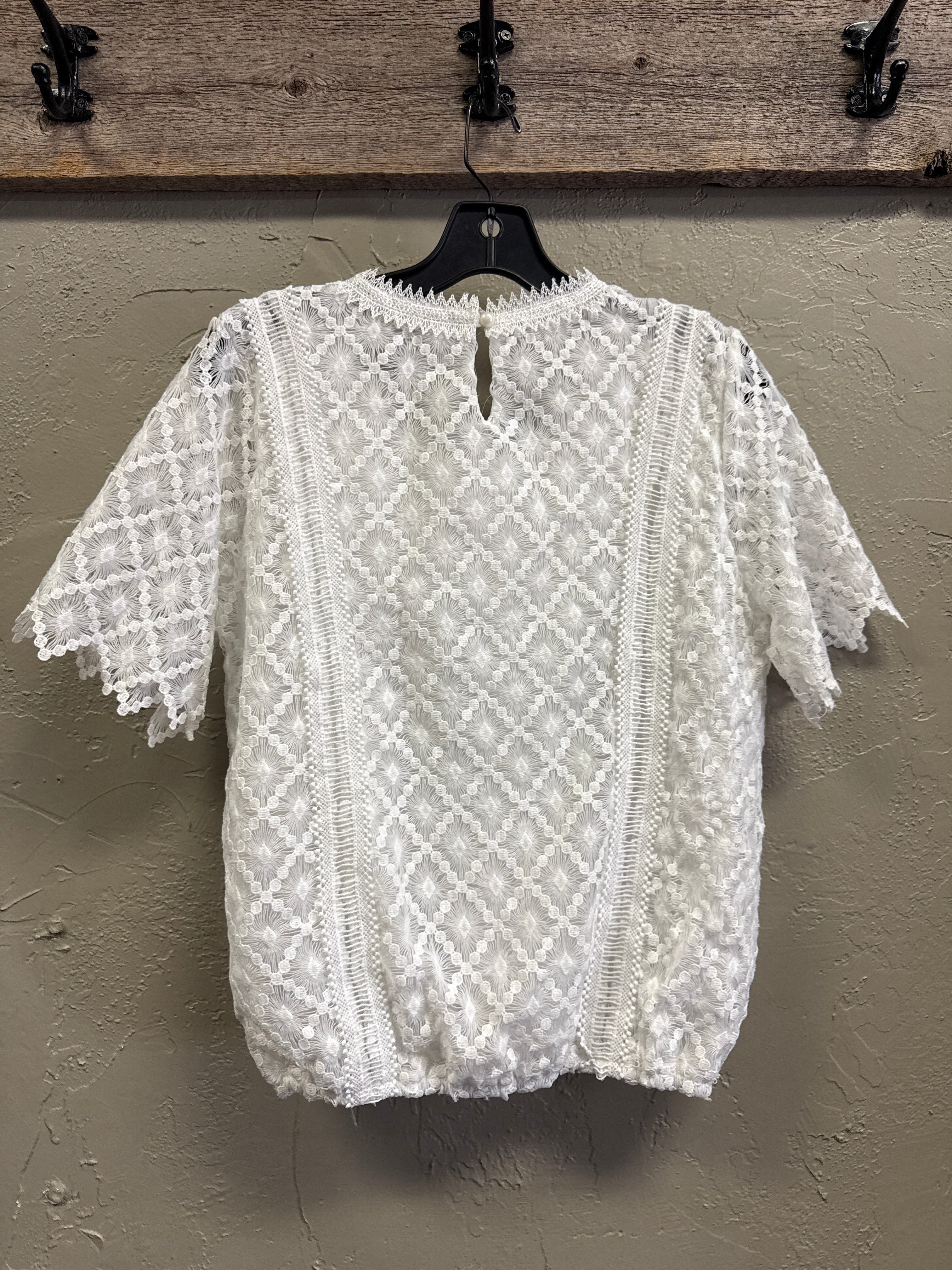 CHICWISH LACE TOP