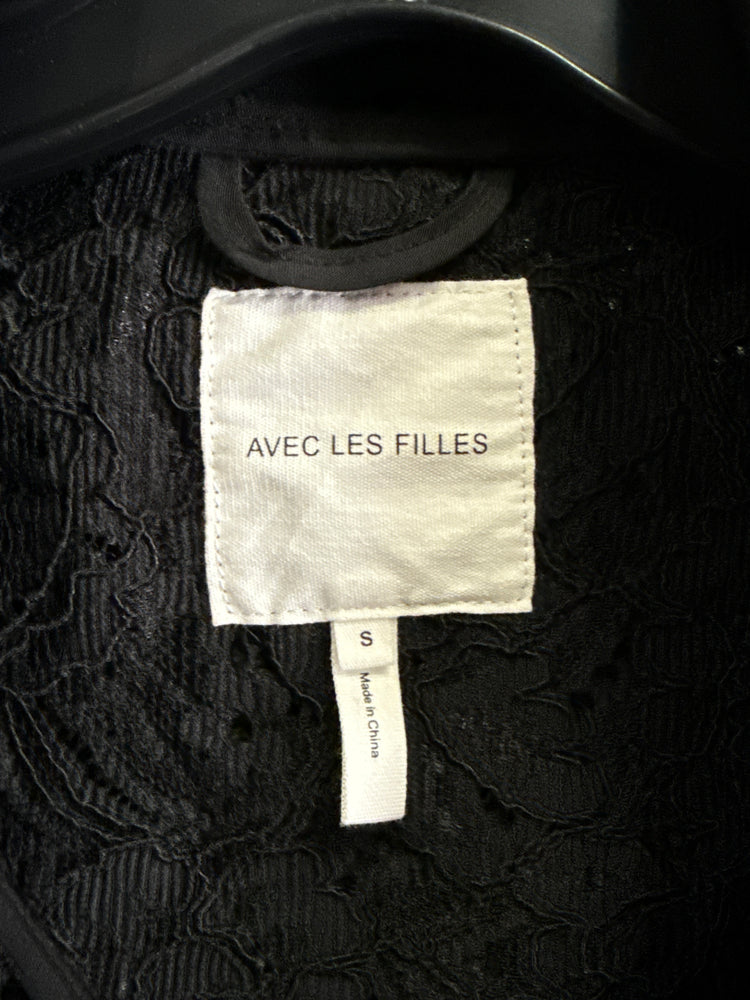 AVEC LES FILLES LACE BLAZER (org$140)