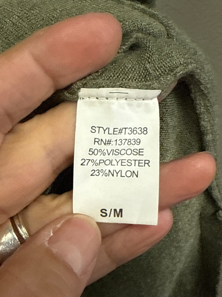 DREAMERS V-NECK SWEATER