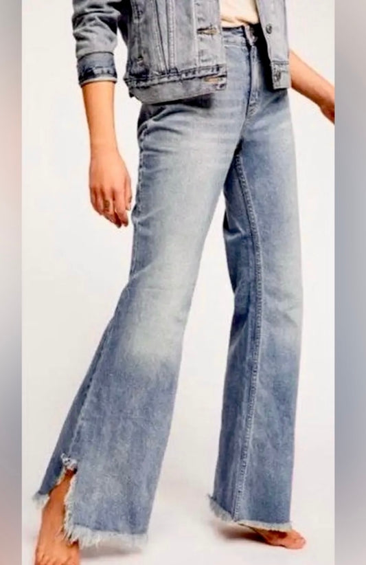 WE THE FREE VTG FLARE JEAN