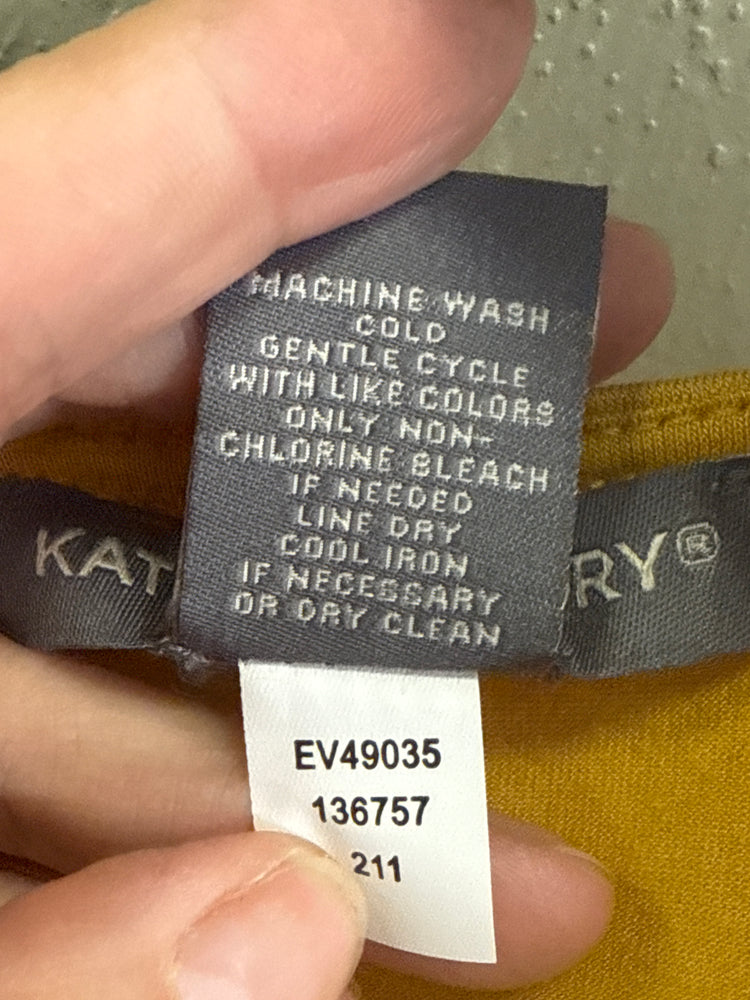 NWOT KATE & MALLORY RUFFLED BLOUSE