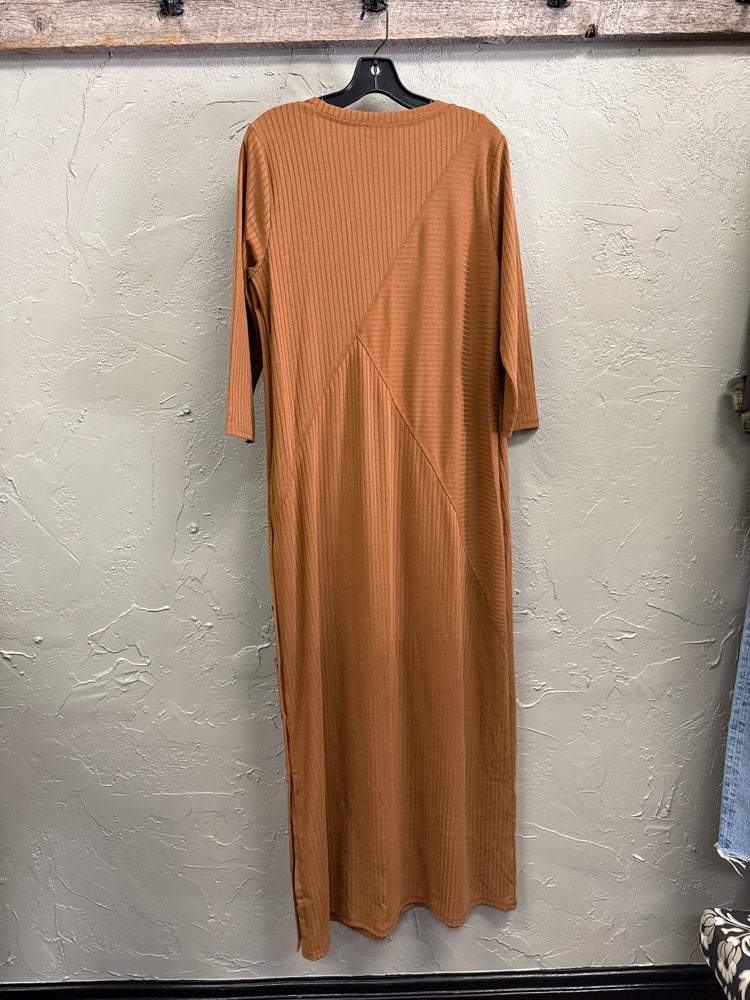NWOT KATE & MALLORY MAXI DRESS