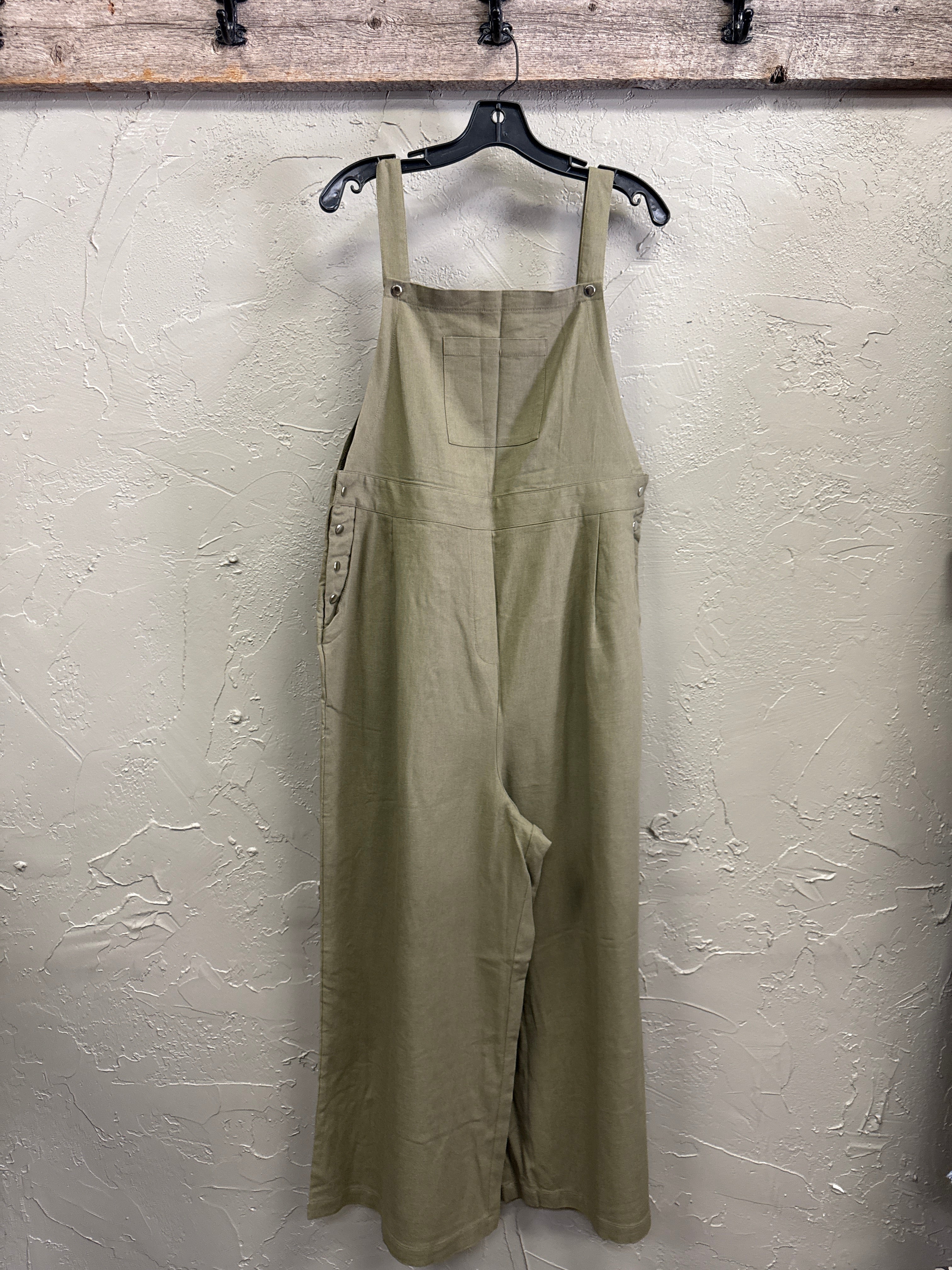 NWOT Indigo Thread Crop Bibs (org$70)