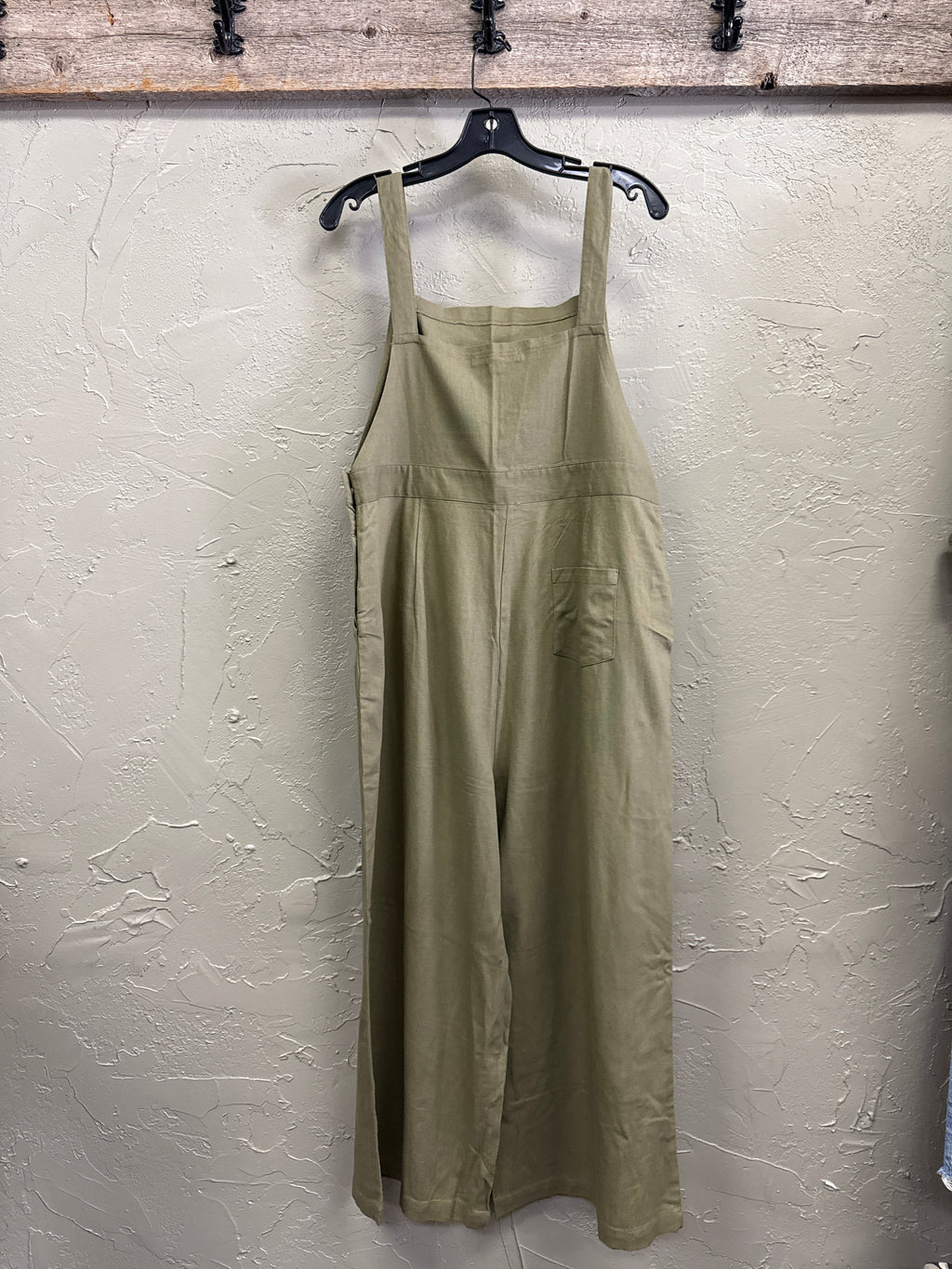 NWOT Indigo Thread Crop Bibs (org$70)
