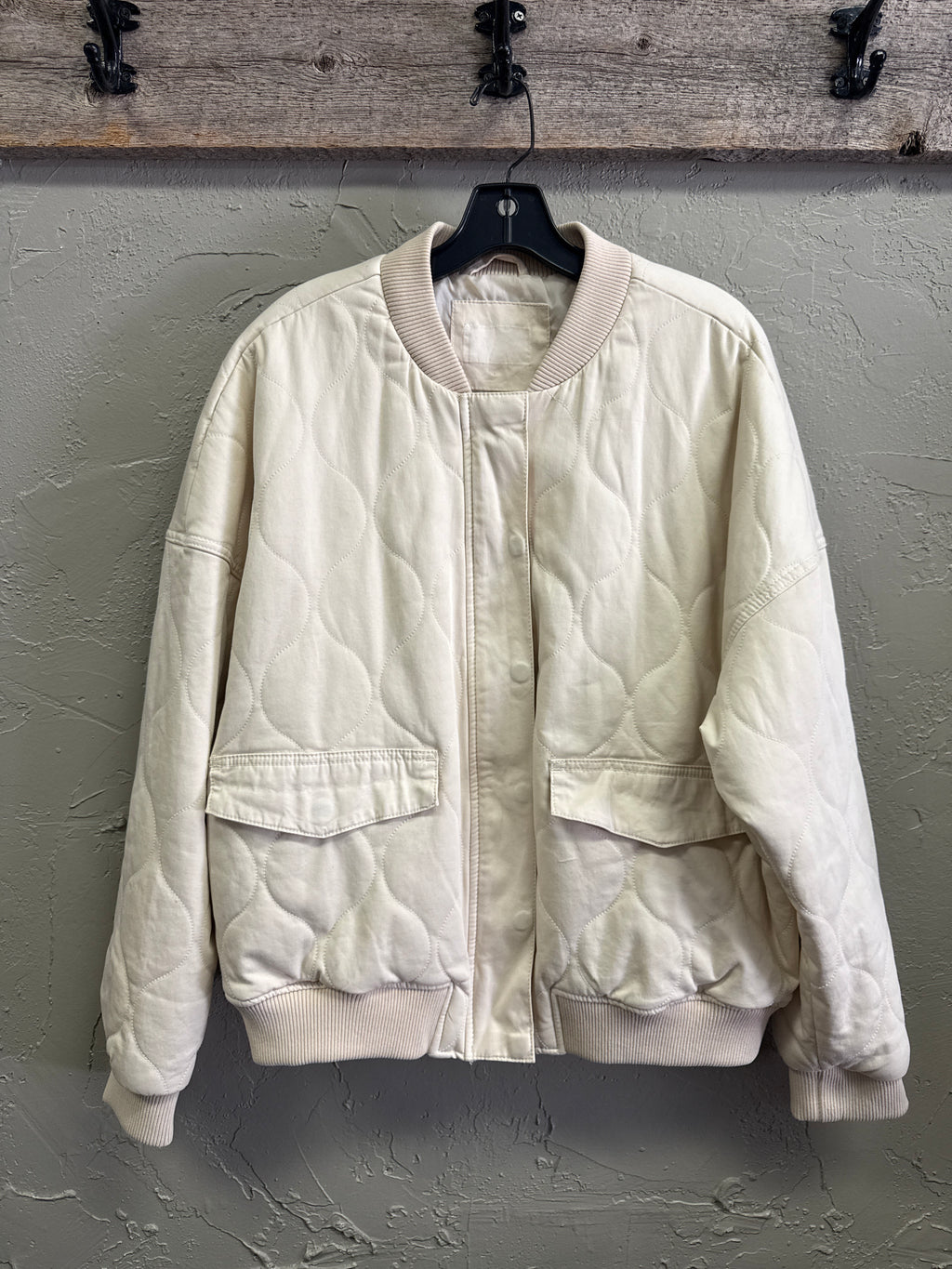 QUILTED BOMBER JACKET
