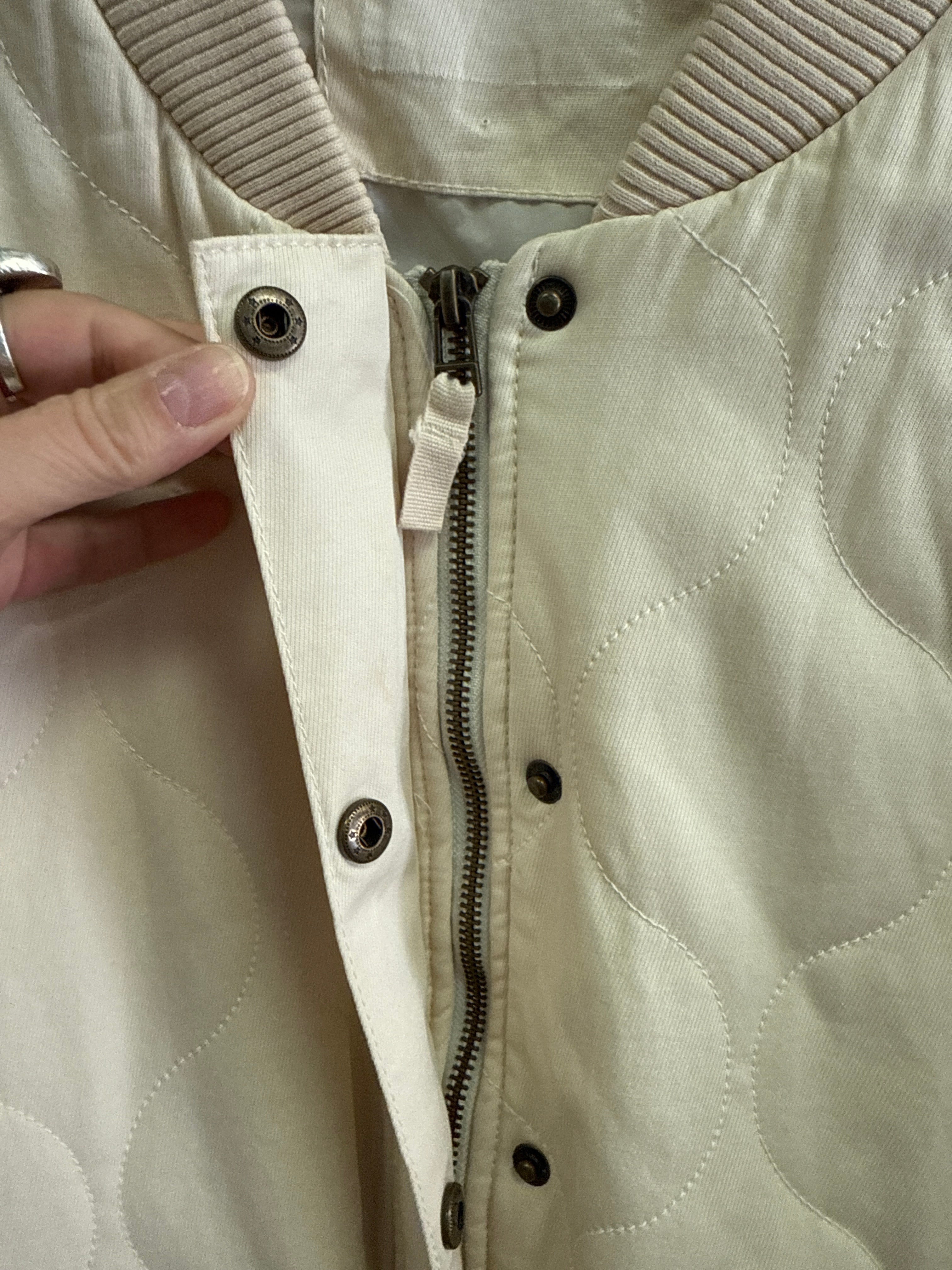 QUILTED BOMBER JACKET
