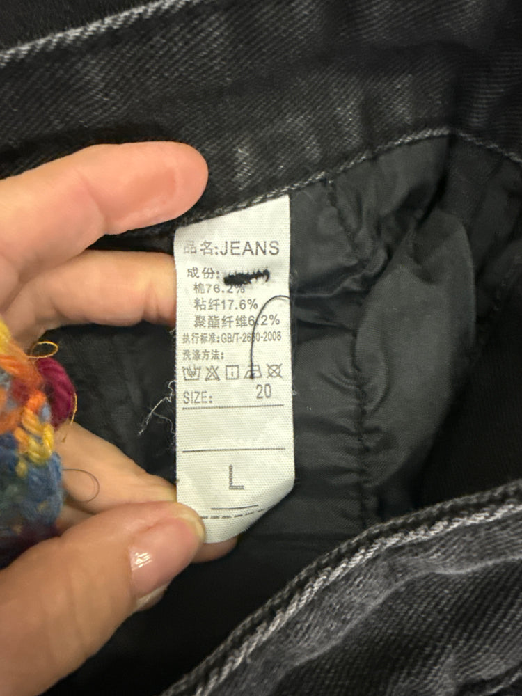 BLACK RELAXED FIT JEAN