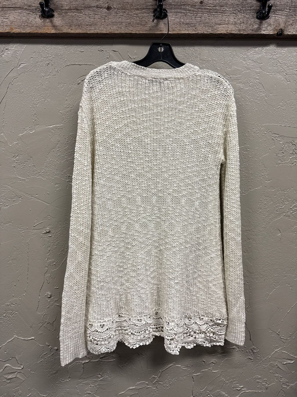 DAVI & DANI LACE DETAIL SWEATER