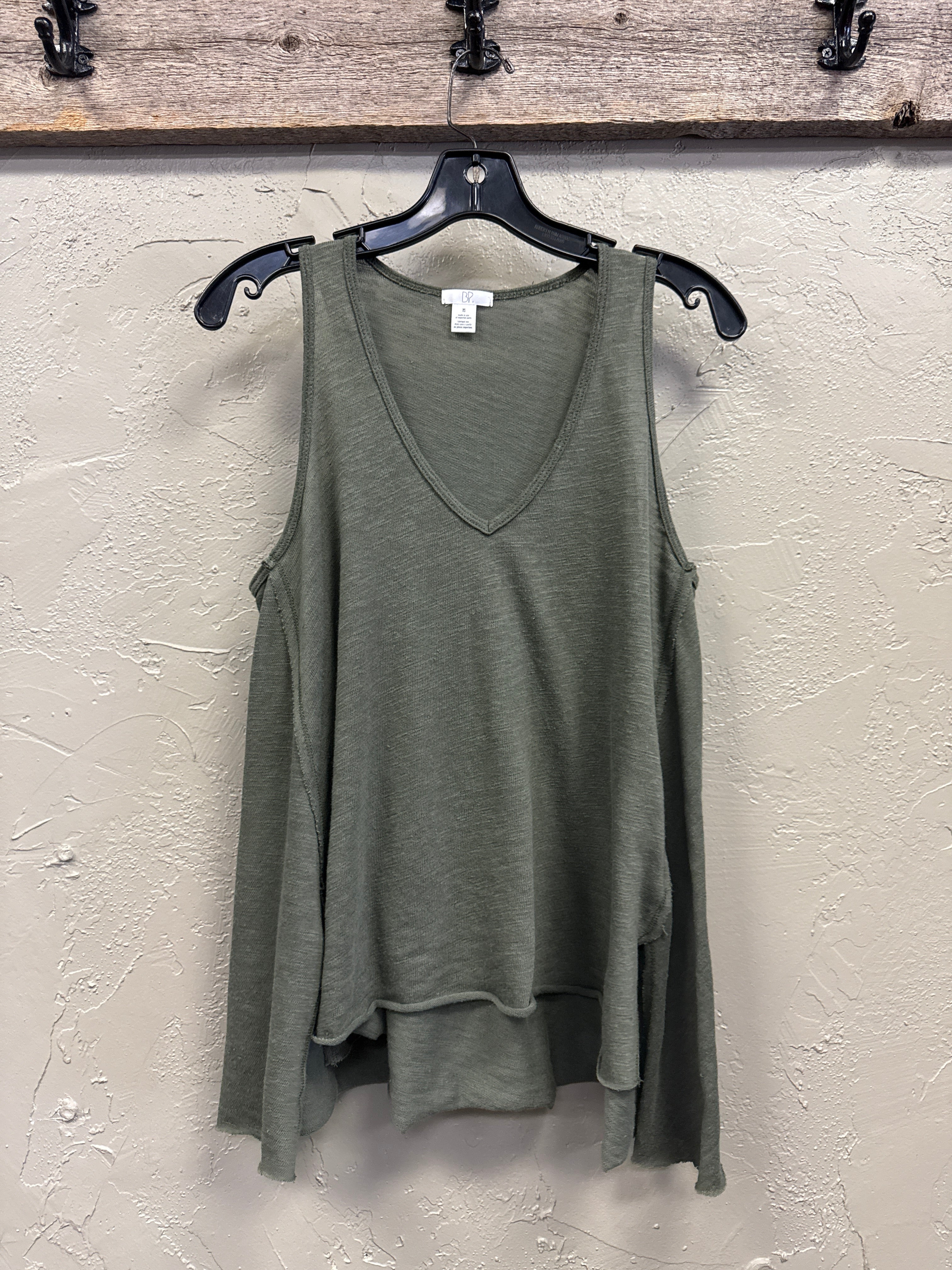 BP Relaxed V-Neck Tank