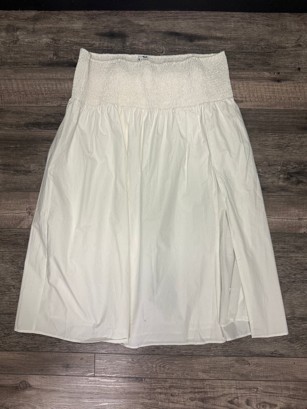 NWOT White Midi Skirt