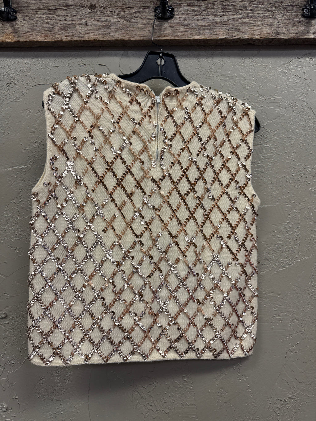 VTG SEQUIN SLEEVELESS SWEATER *as is*