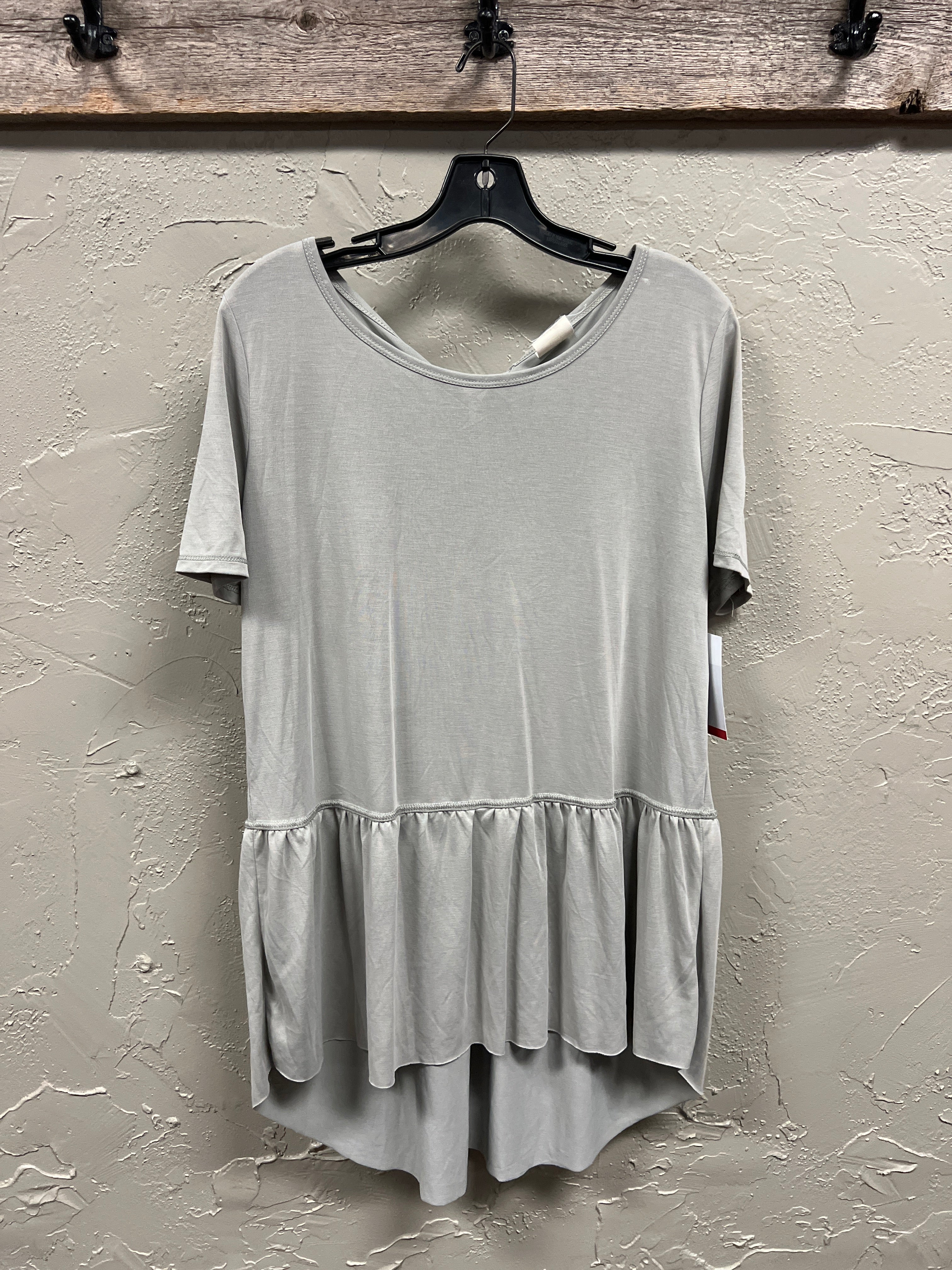 NWT MOTE HIGH-LOW TOP