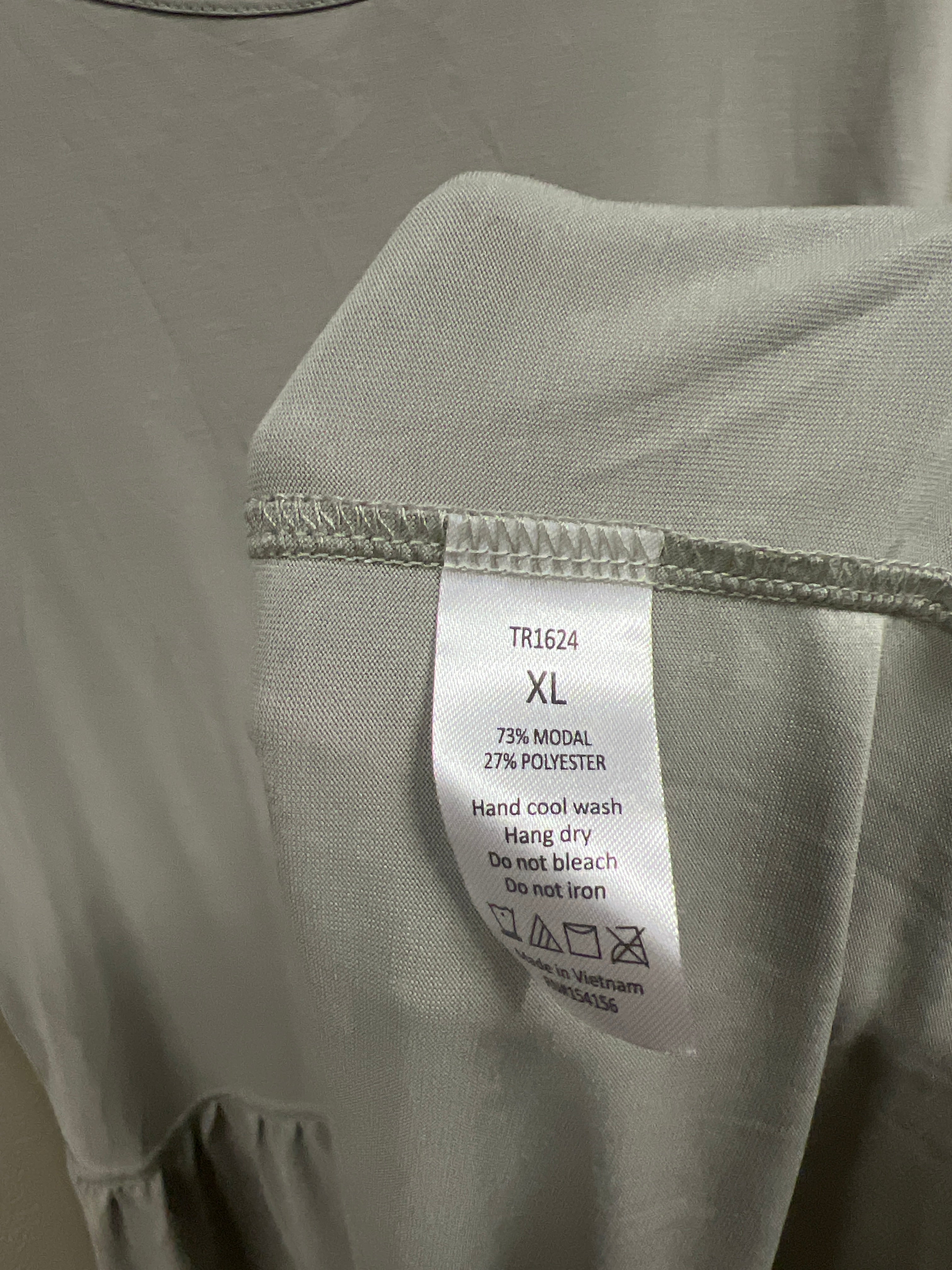 NWT MOTE HIGH-LOW TOP