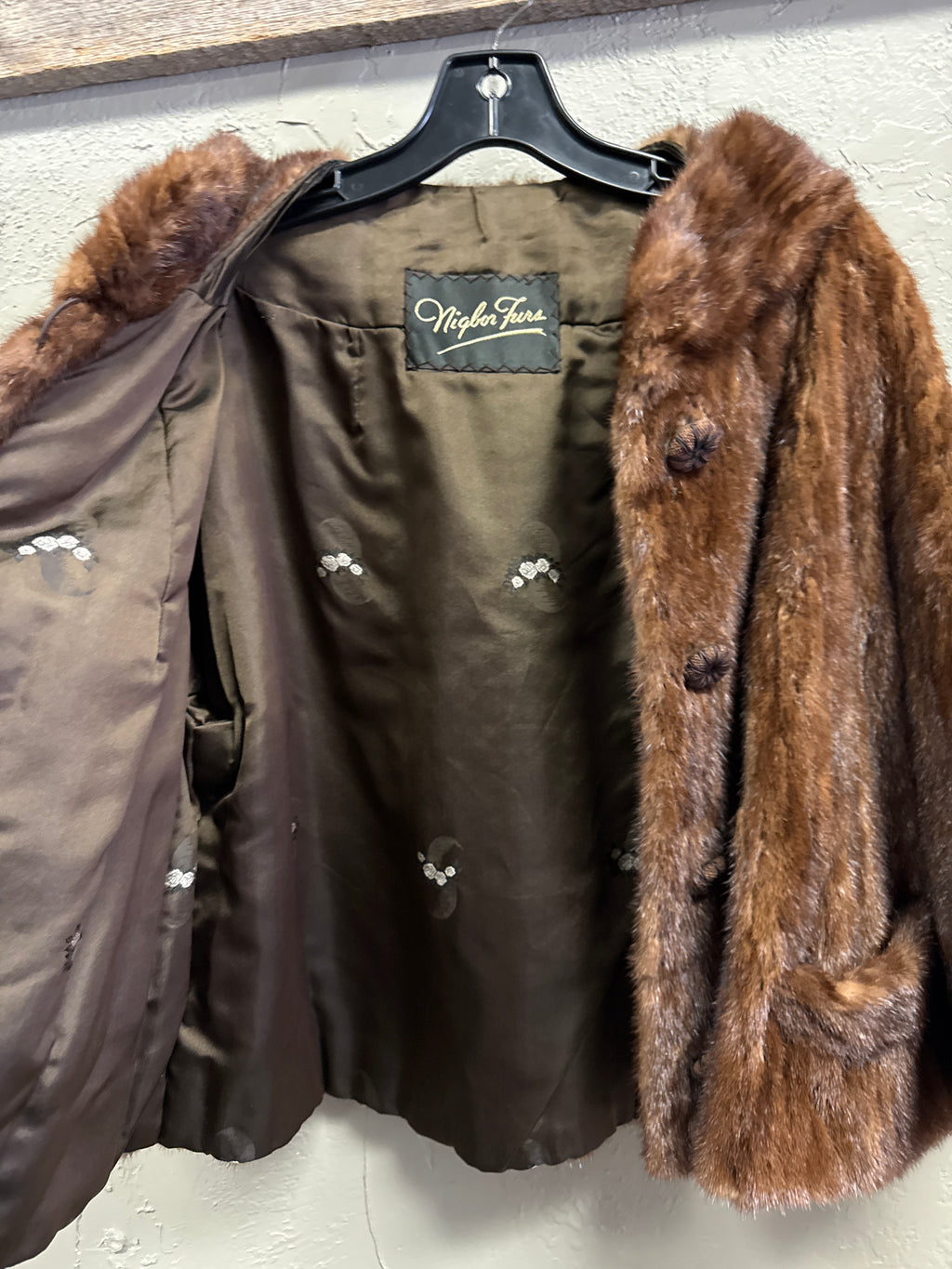 VTG NIGBOR FURS CROP JACKET