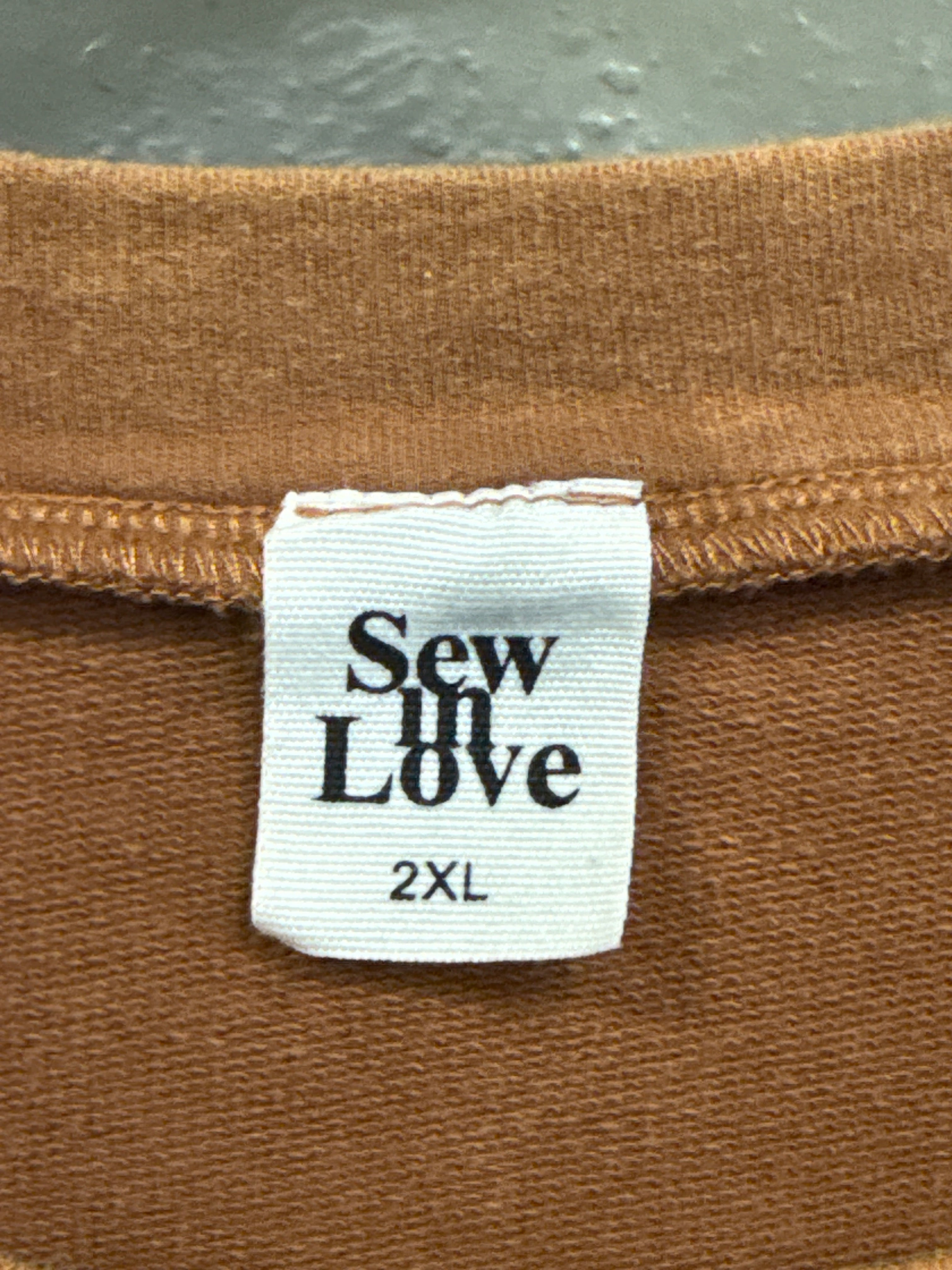 SEW IN LOVE CREWNECK PULLOVER