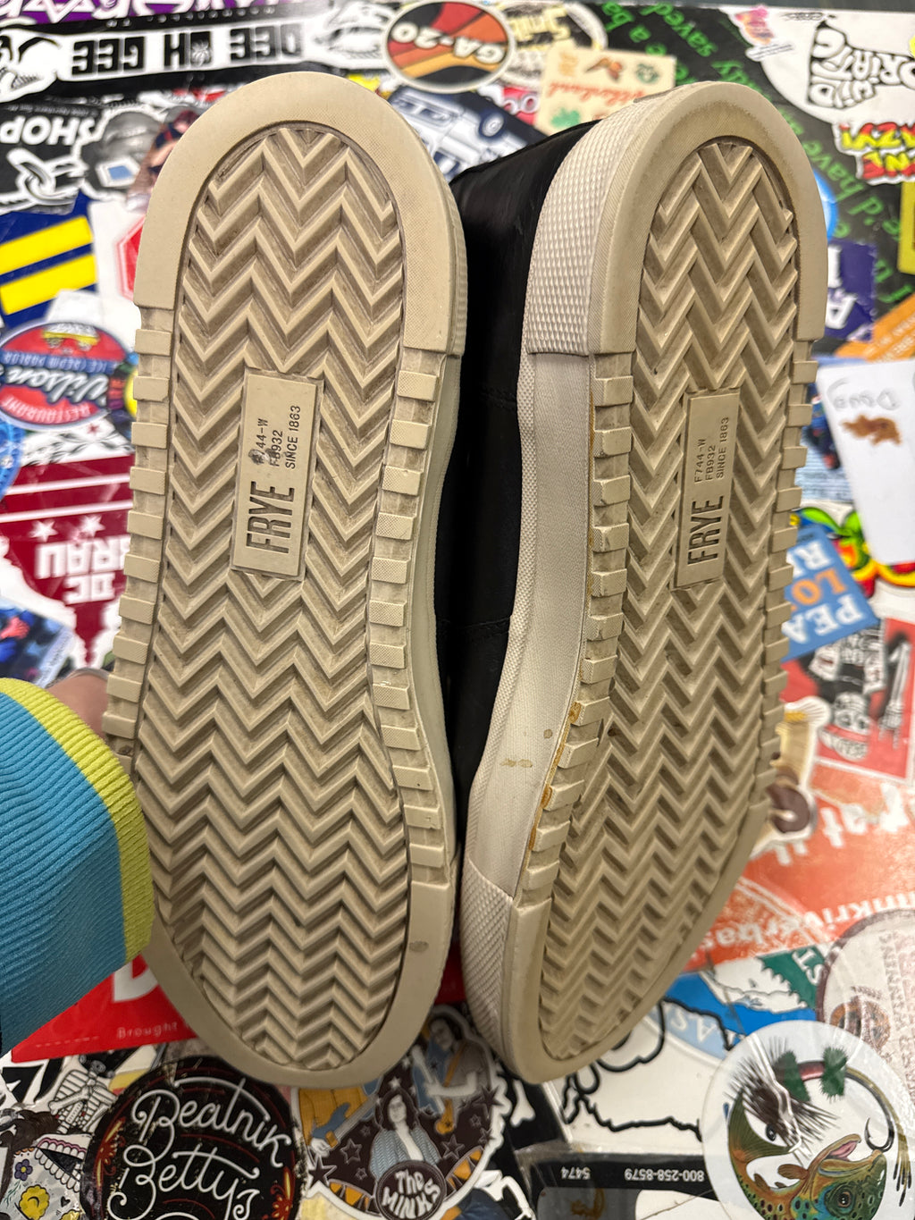 FRYE GIA LUG ZIP SNEAKER (org$258)