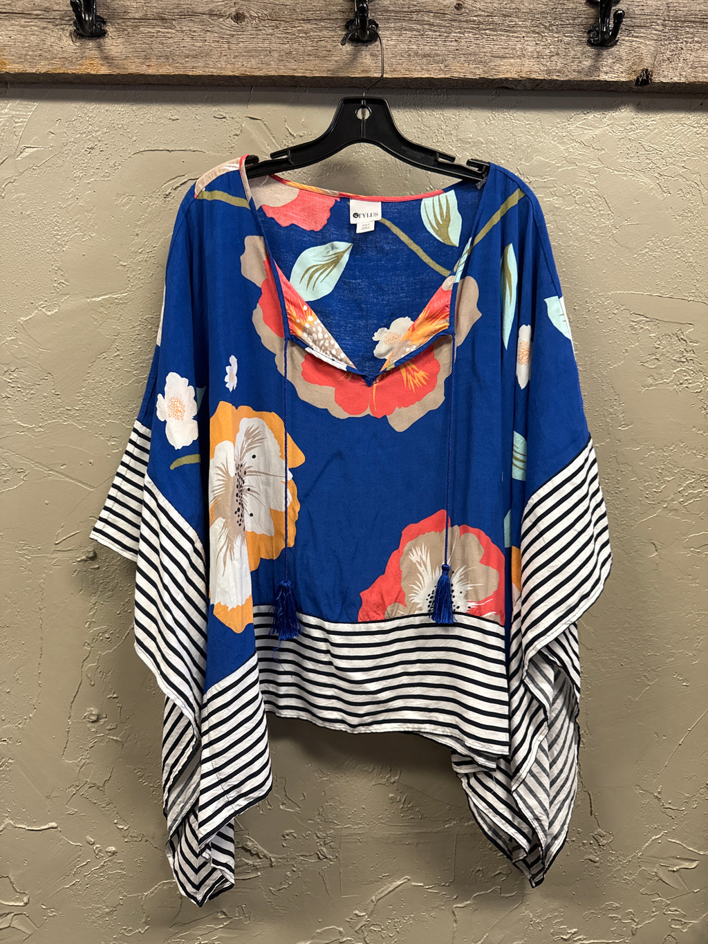 STYLUS FLORAL PONCHO