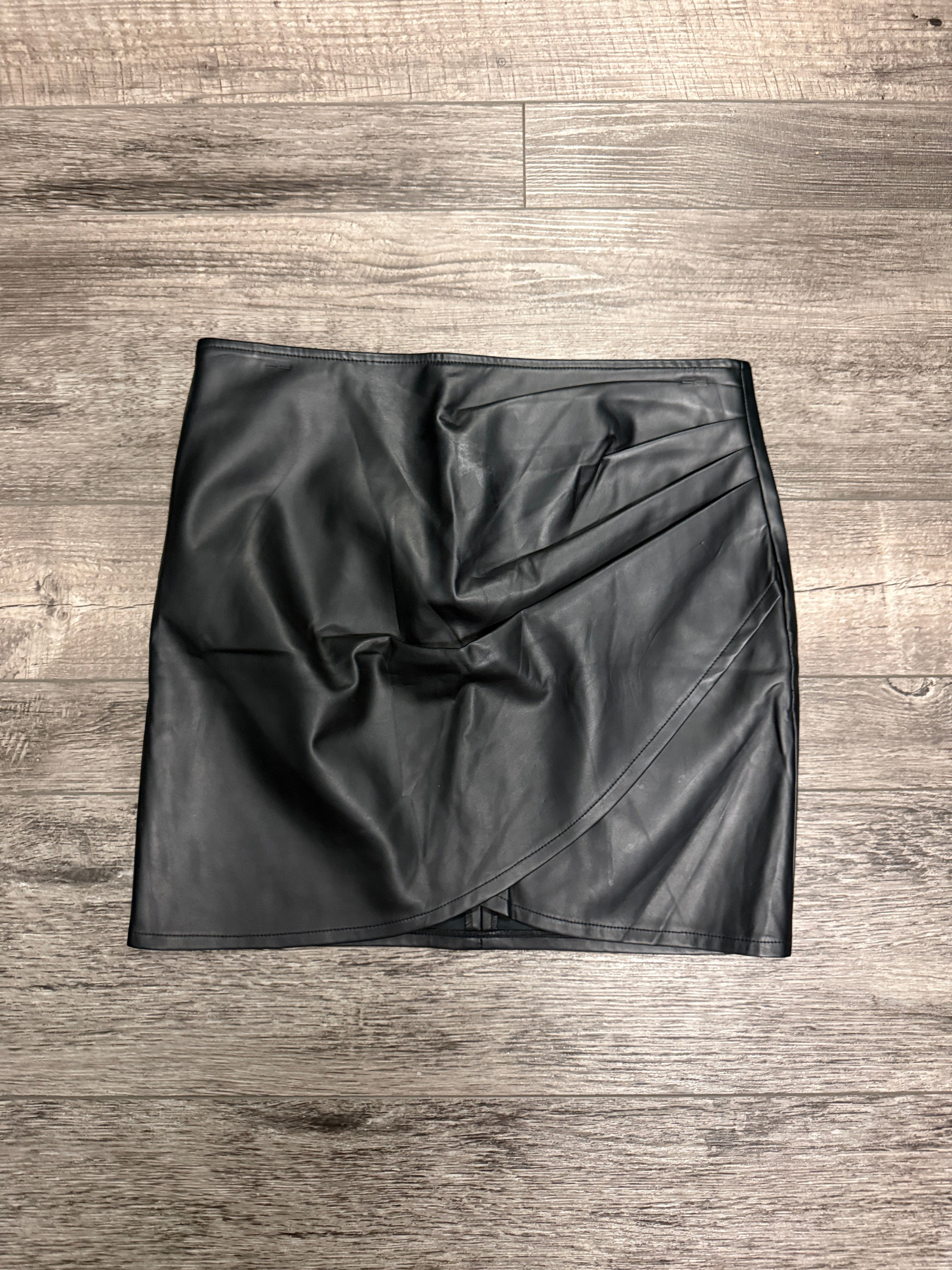 SHINESTAR VEGAN LEATHER MINI SKIRT