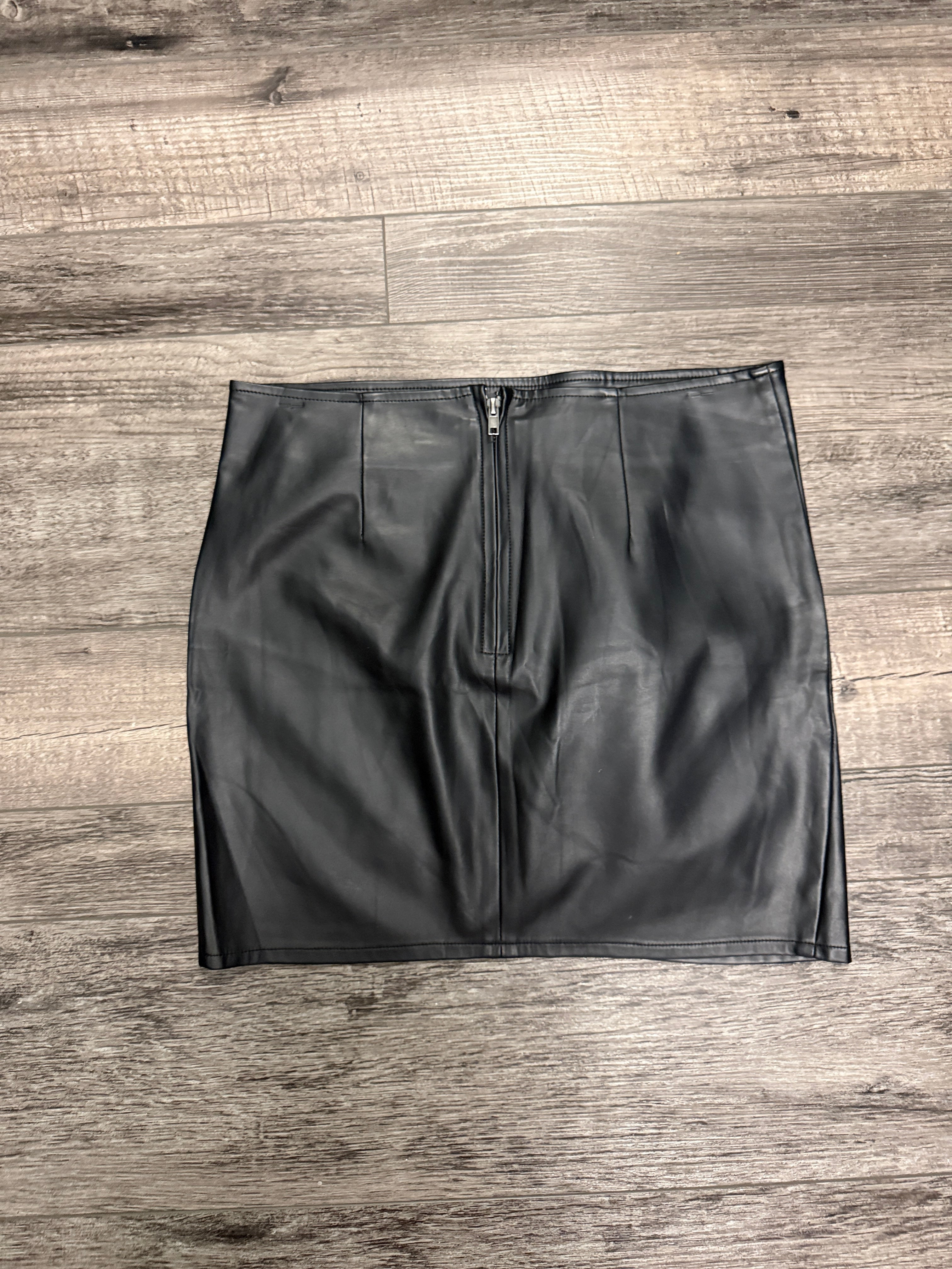 SHINESTAR VEGAN LEATHER MINI SKIRT