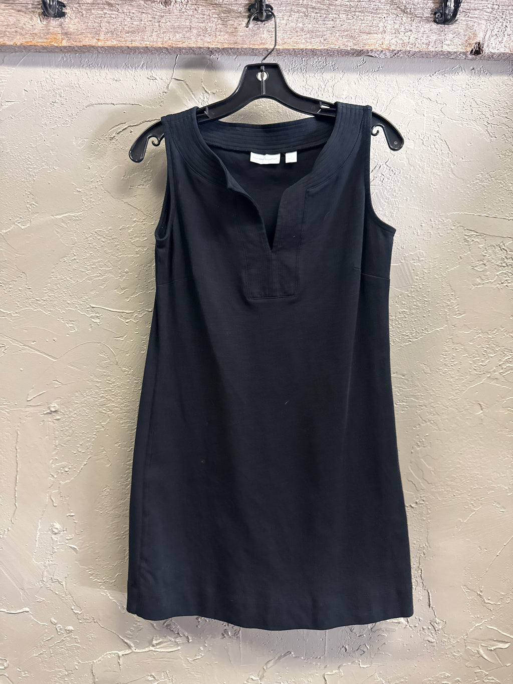 NY&Co Sleeveless Shift Dress