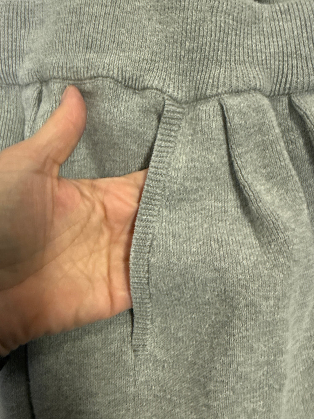 BALLOON FIT KNIT JOGGERS