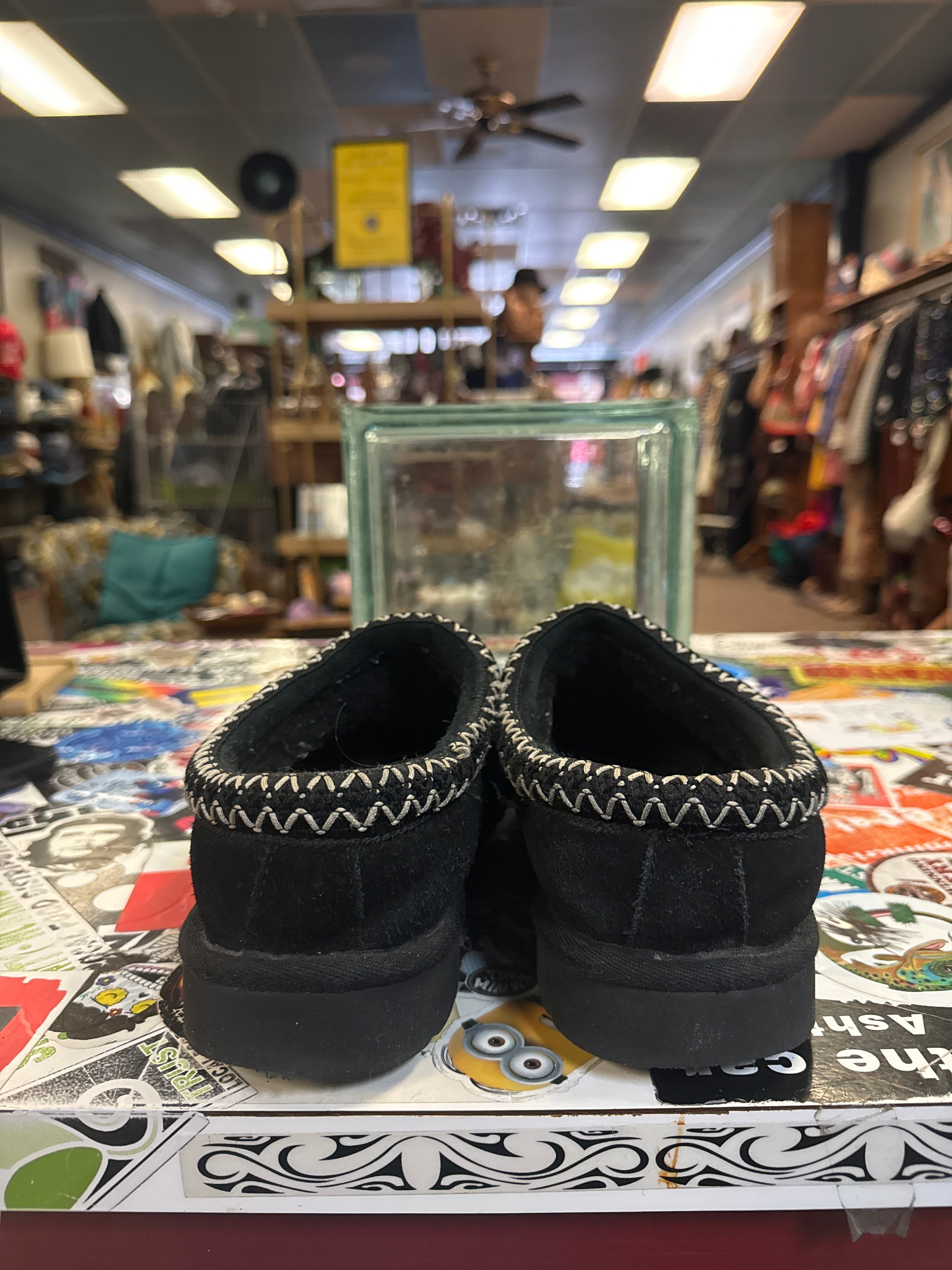 UGG TASMAN CHOPD SLIP-ONS (org$140)
