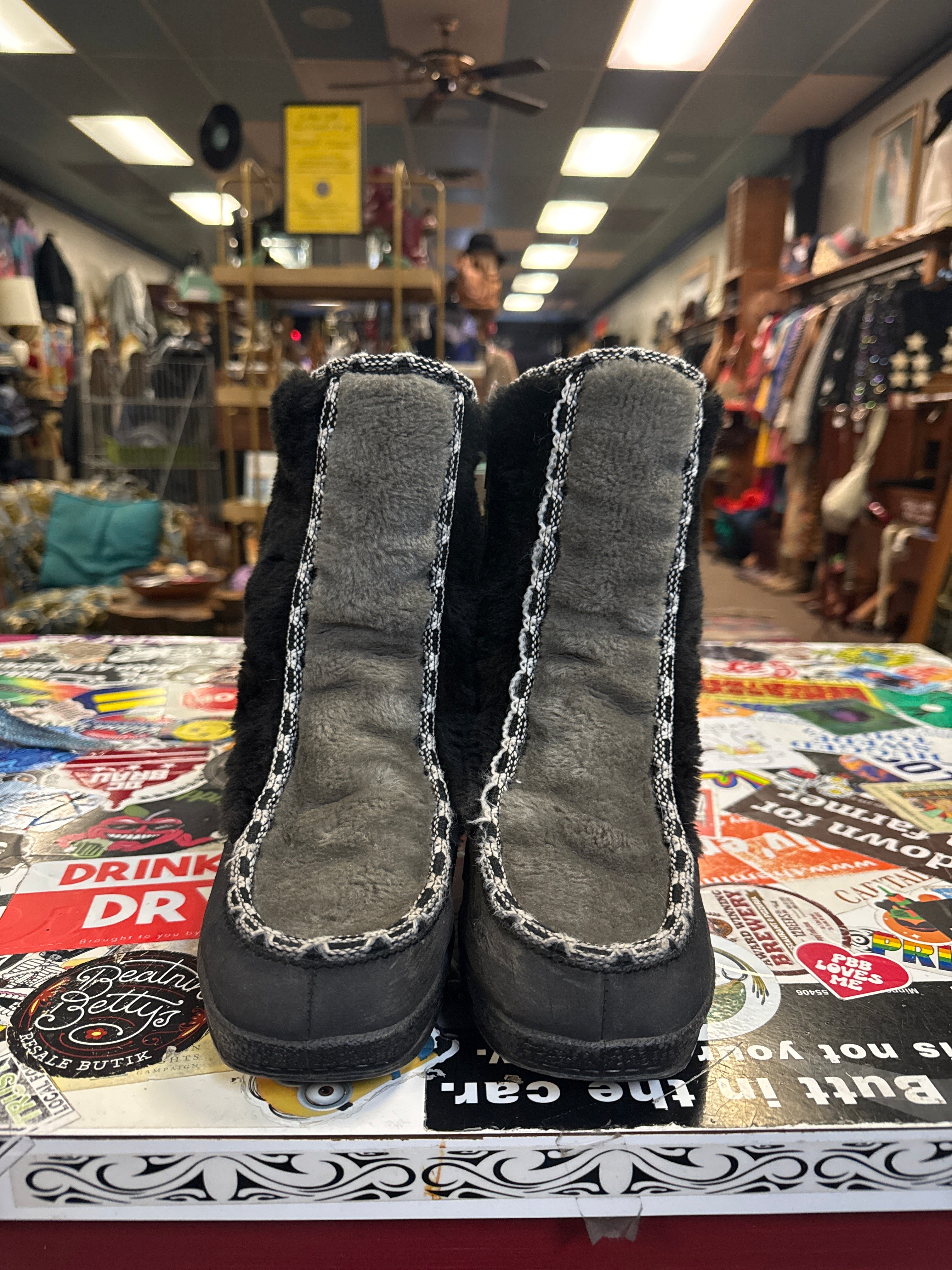 VTG ALASKANS MUKLUK BOOTS