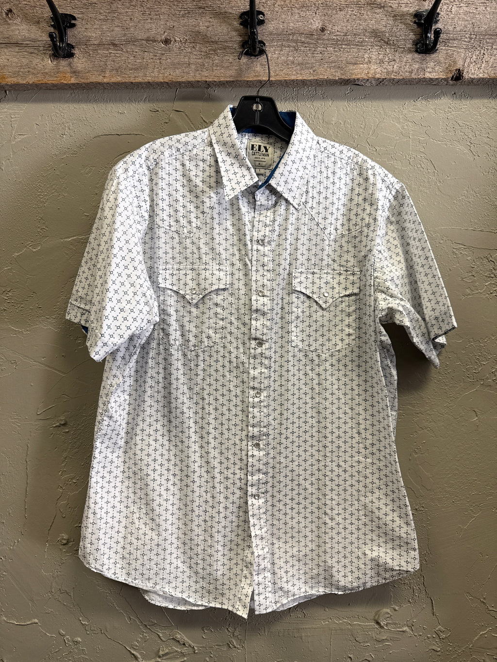 ELY CATTLEMAN SHORT SLEEVE