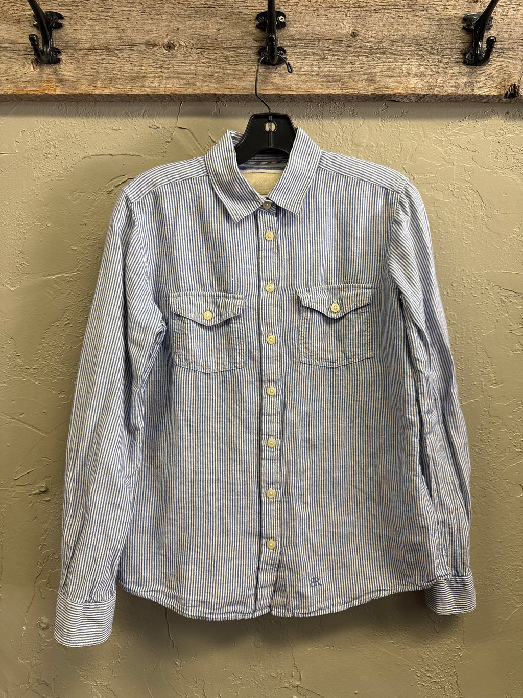 BANANA REPUBLIC SOFT WASH SHIRT
