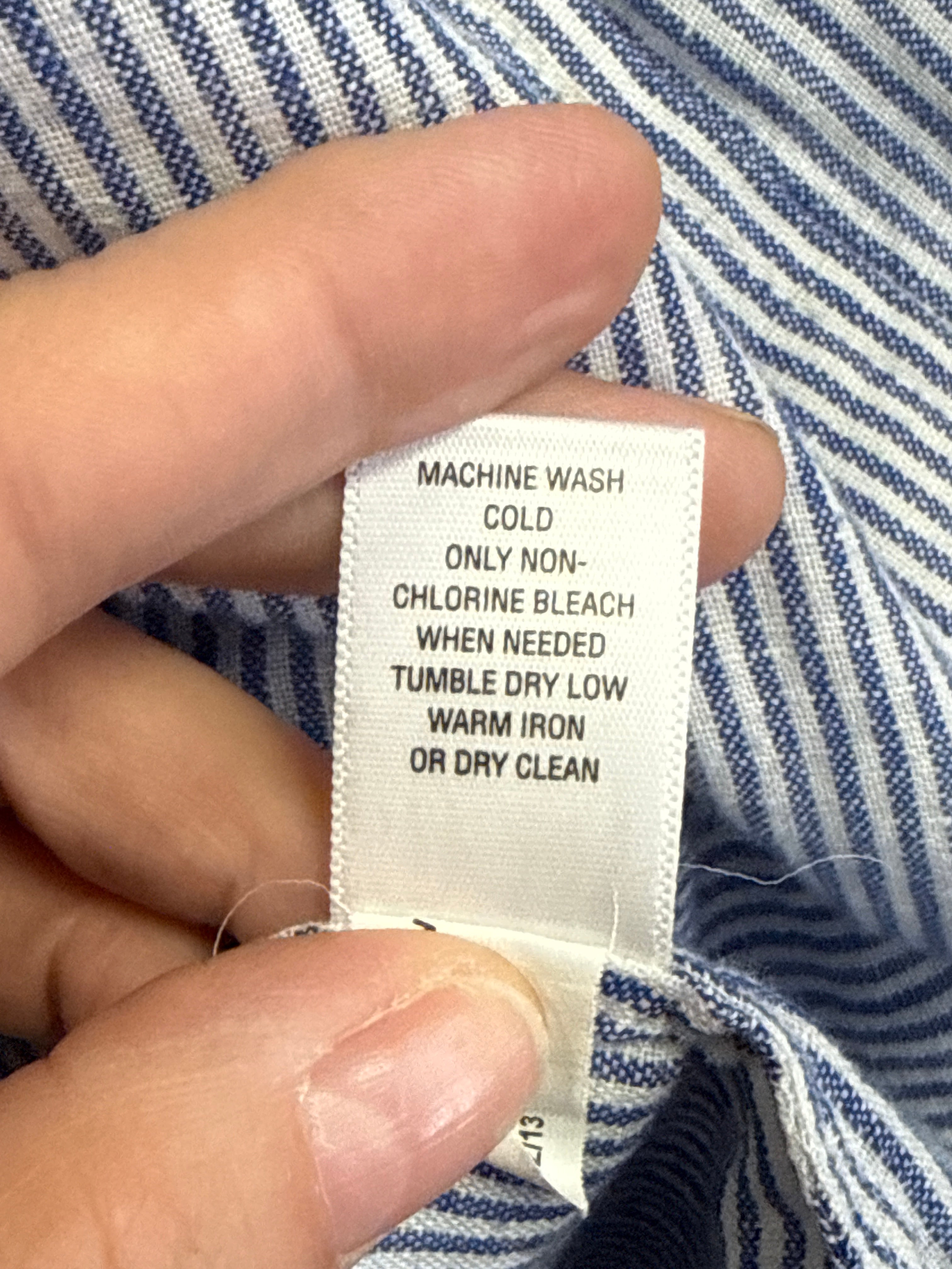 BANANA REPUBLIC SOFT WASH SHIRT