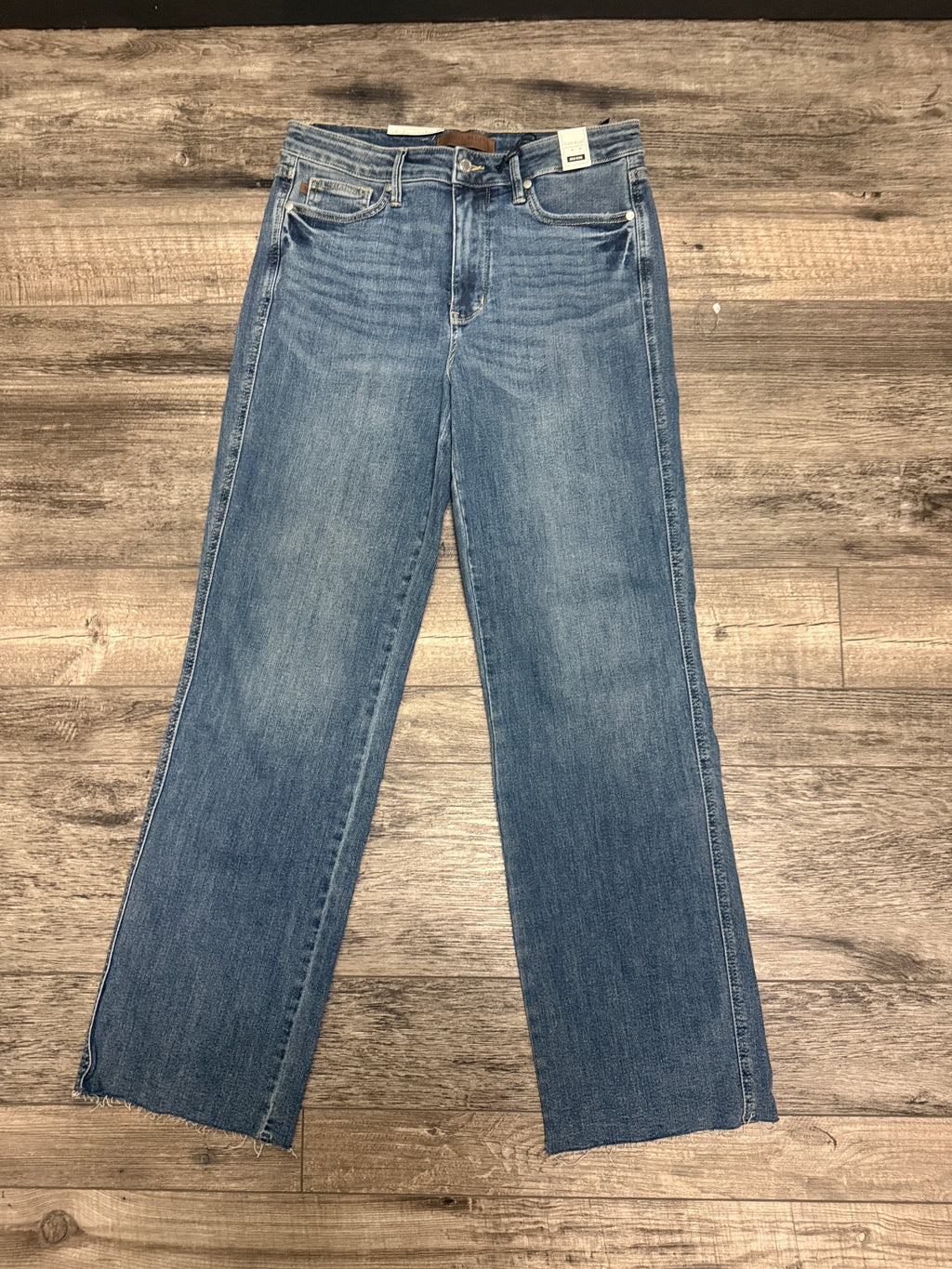 NWT JUDY BLUE MID-RISE VINTAGE STRAIGHT