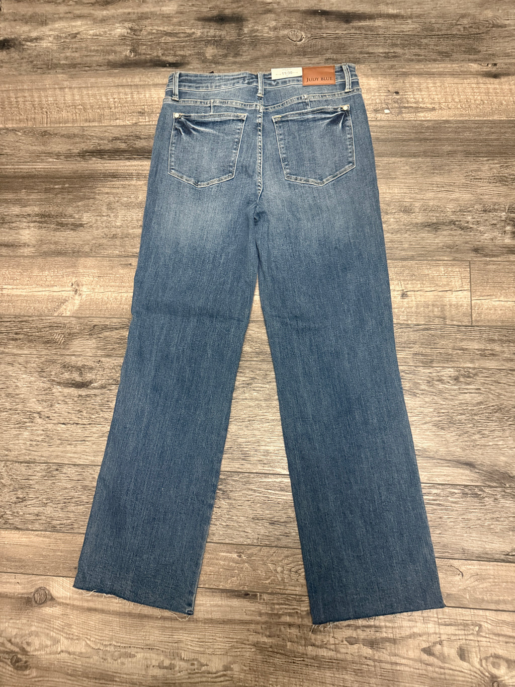 NWT JUDY BLUE MID-RISE VINTAGE STRAIGHT