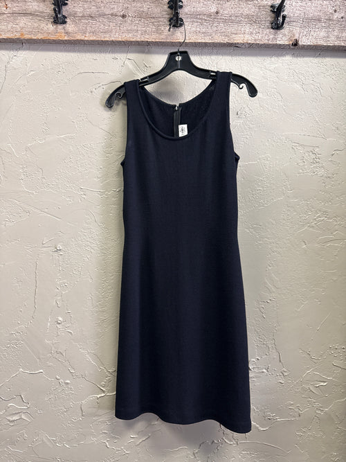 2007 ST. JOHN RESORT COLLECTION SCOOP NECK SHEATH DRESS