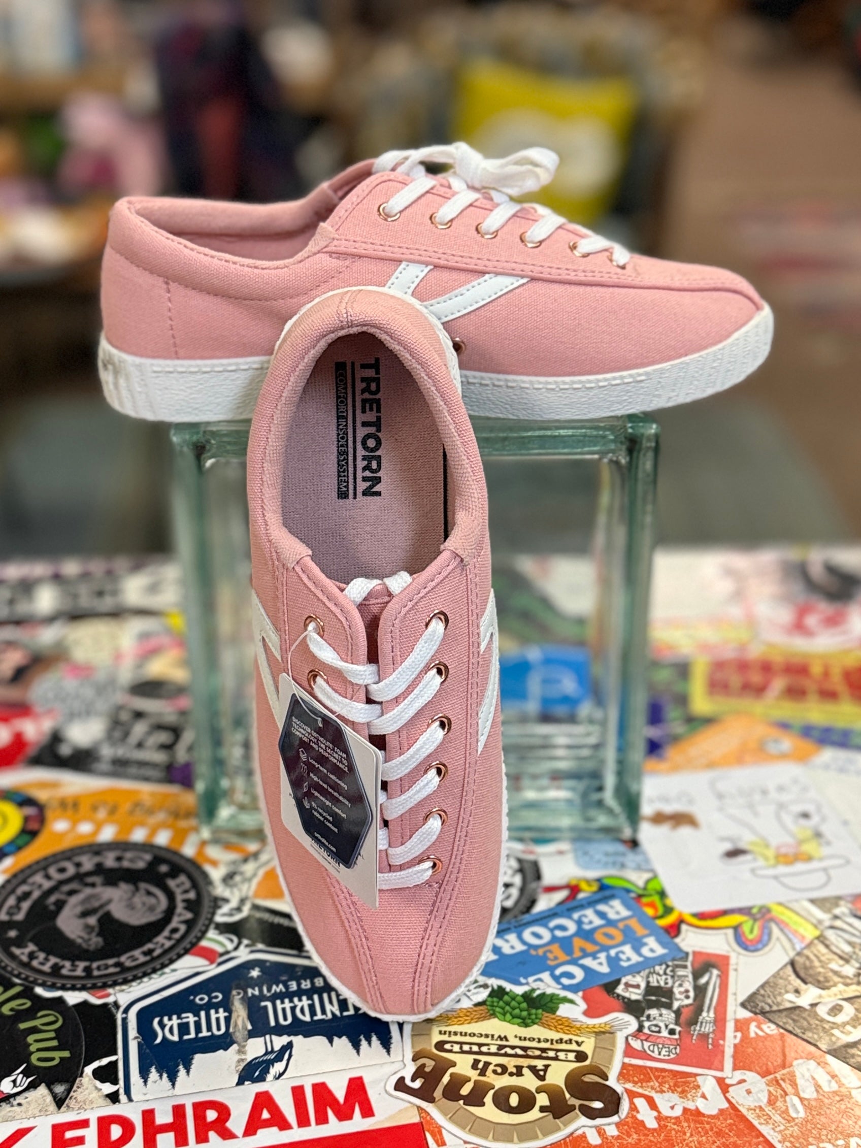 NWT TRETORN NYLITE PLUS SNEAKER