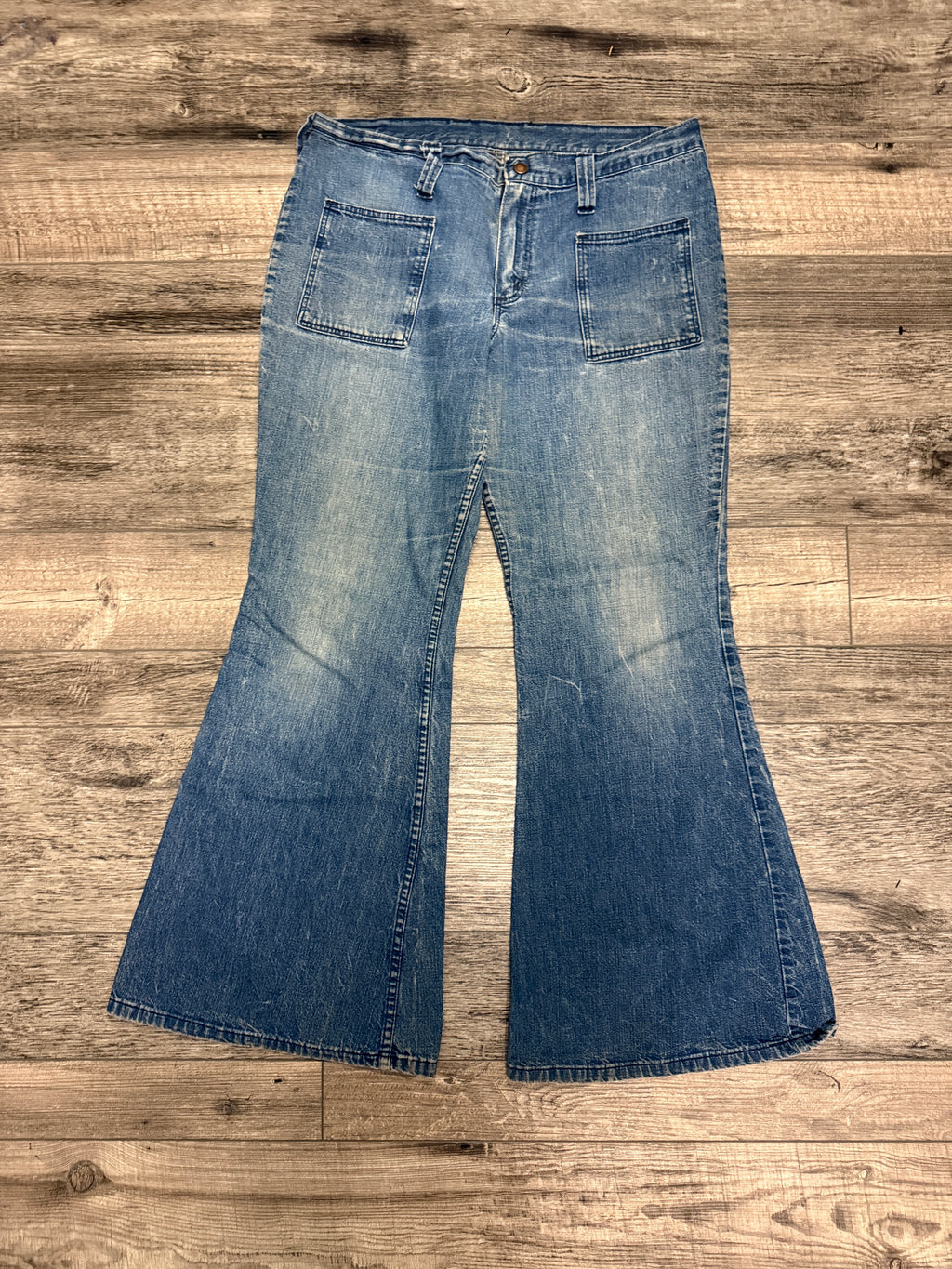 VTG 70’s WRANGLER FLARE JEANS
