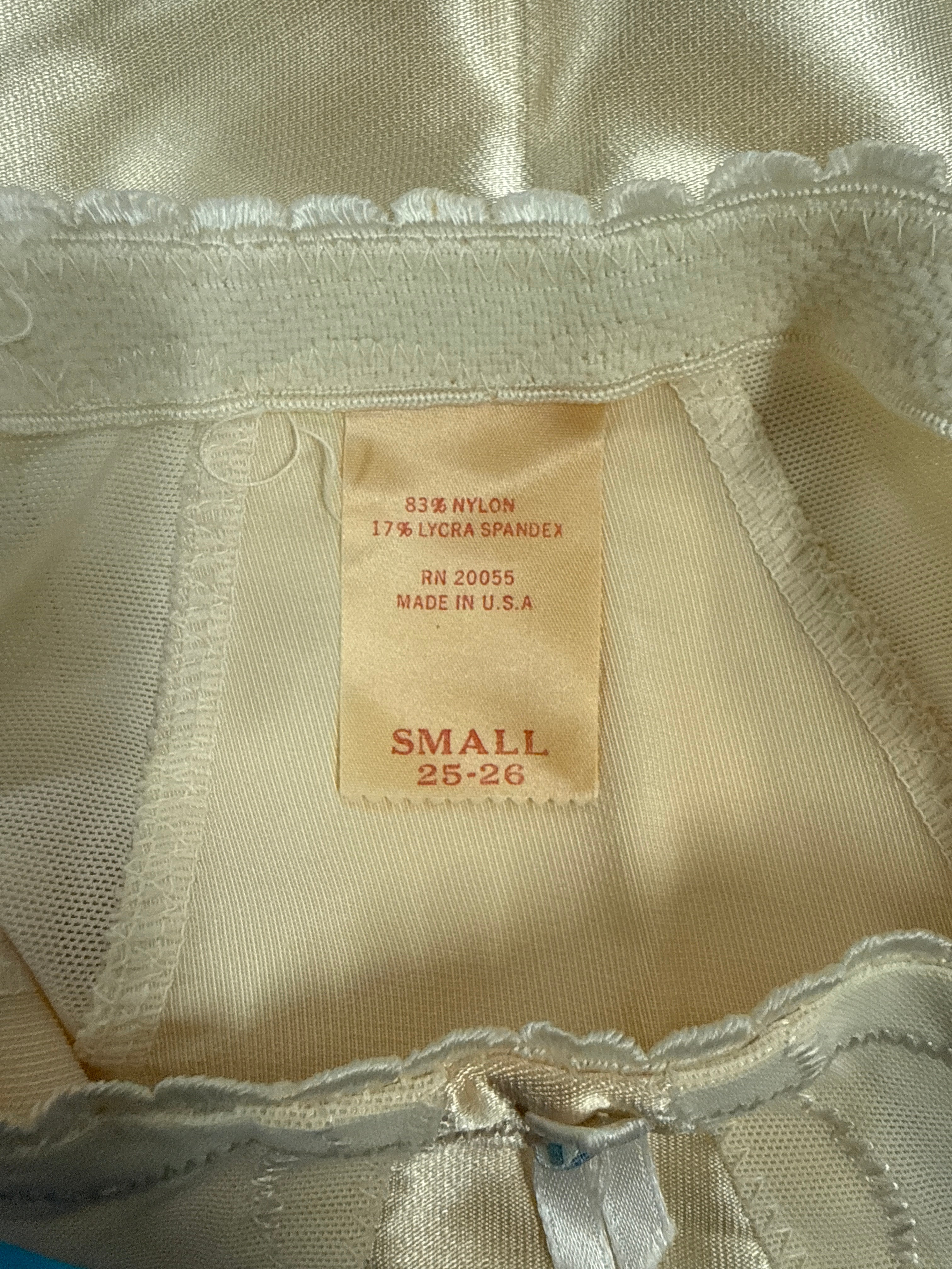 VTG OPEN BOTTOM GIRDLE GARTER BELT