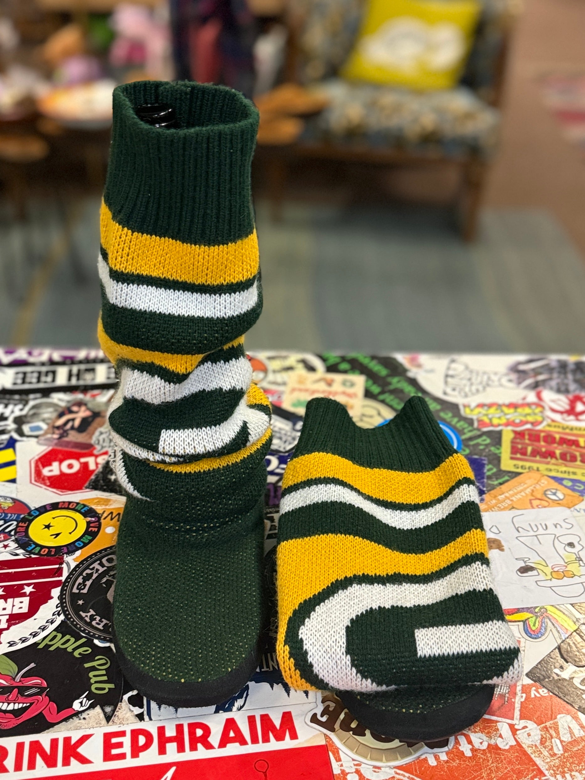 NWOT GB PACKERS SLIPPER SOCKS