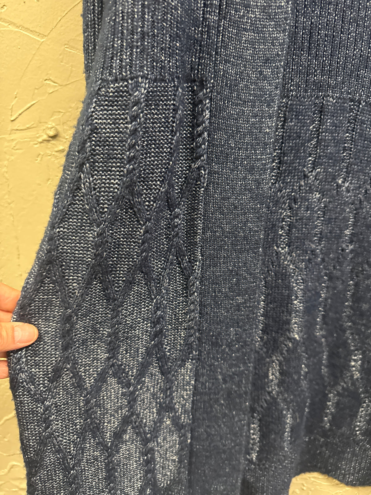 WHBM BLUE OPEN FRONT CARDI (org$120)