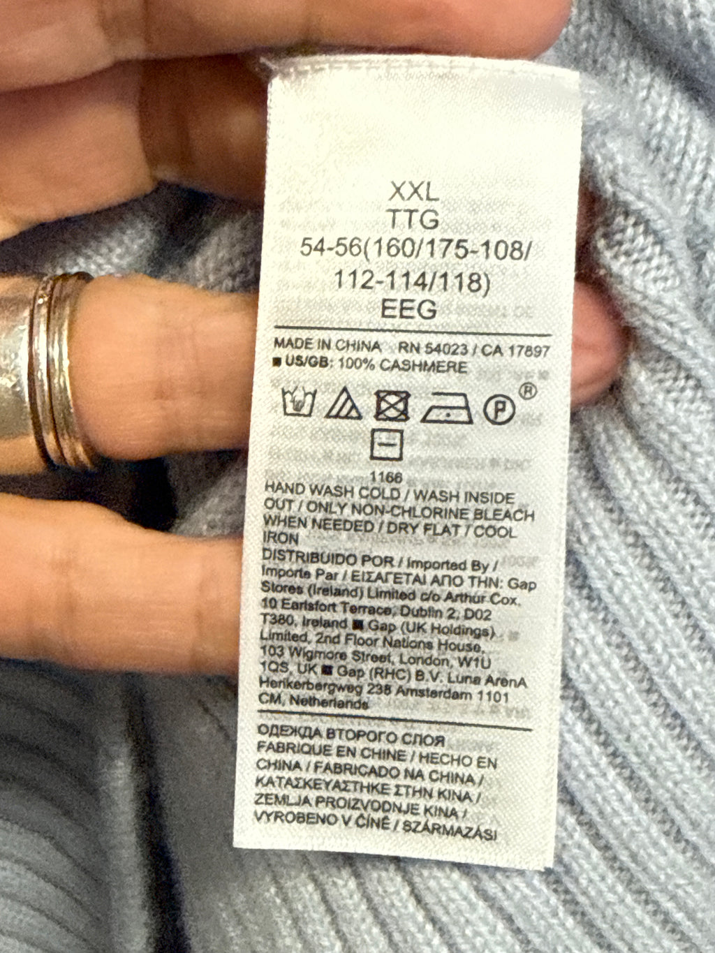 BANANA REPUBLIC LUNA CASHMERE SWEATER (org$140)