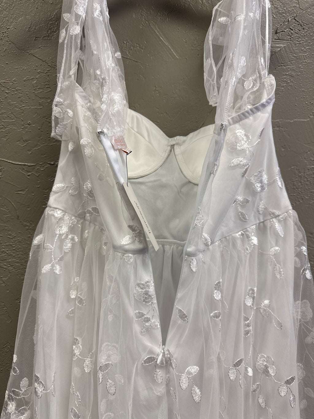 NWT EMBROIDERED TULLE MIDI DRESS (org$189)